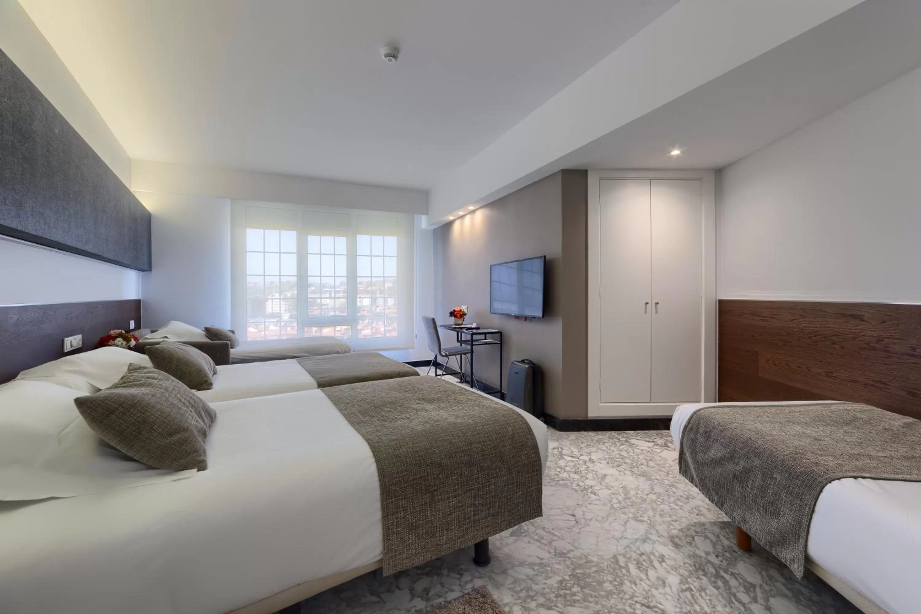 Photo of the whole room, Bed in Hotel Avenida