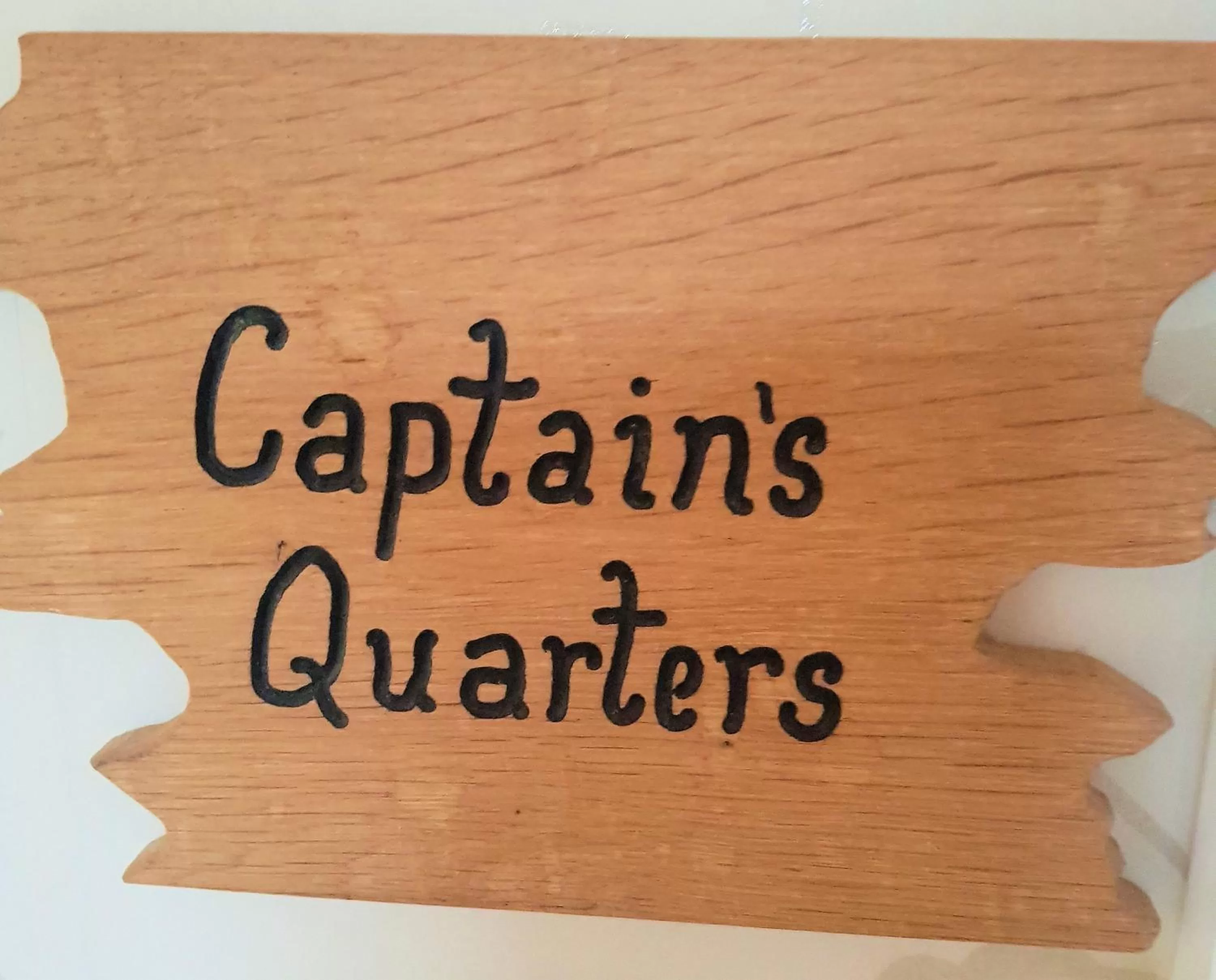 Decorative detail in The Mariner Guest House