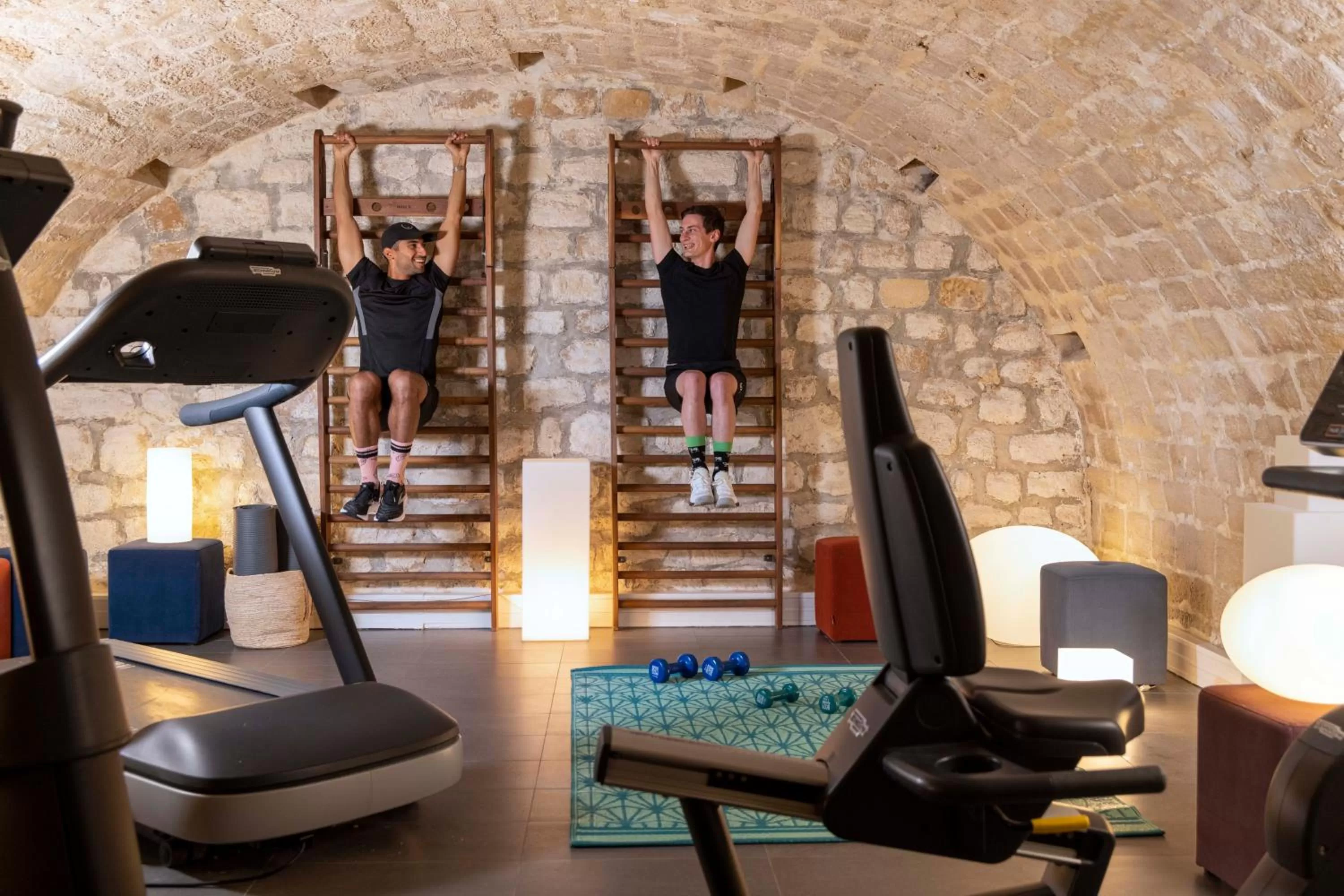 Fitness centre/facilities in Hôtel Marais Hôme