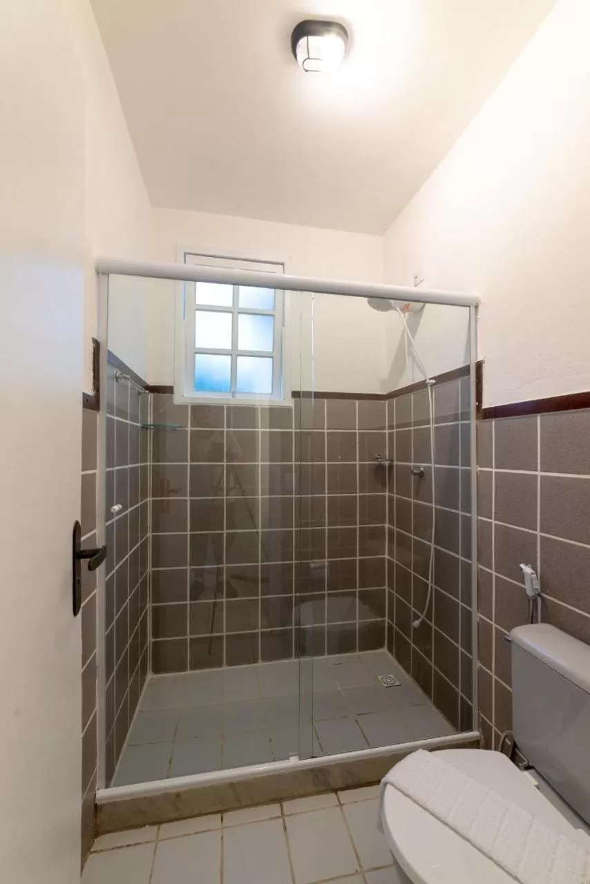 Shower, Bathroom in Pousada Portal de Paraty