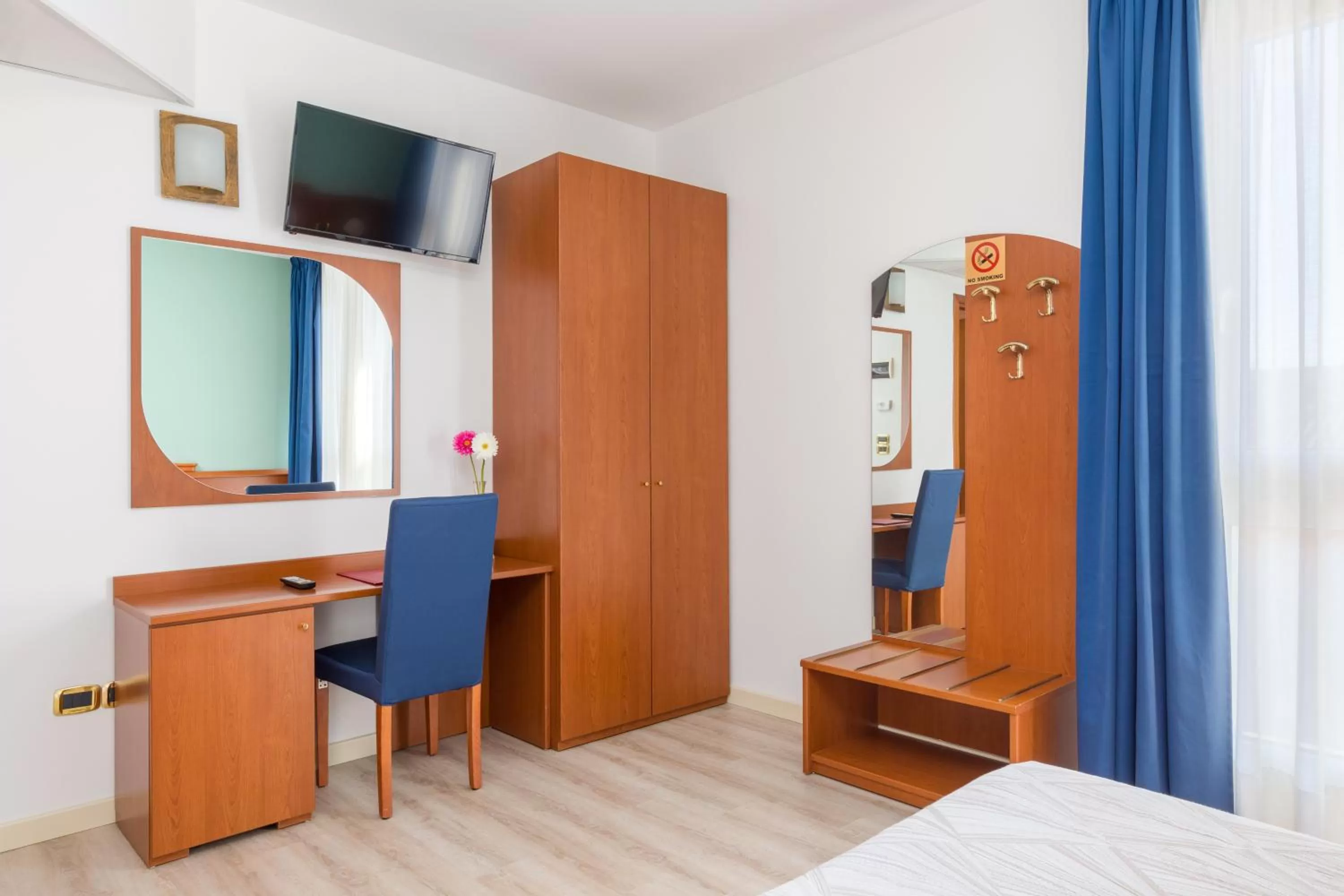 TV and multimedia, Bed in Hotel Palladio