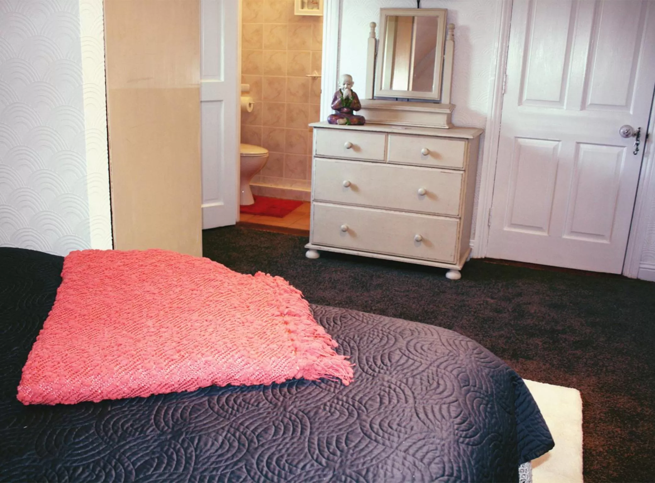 Bed in Beaufort House Accomodation