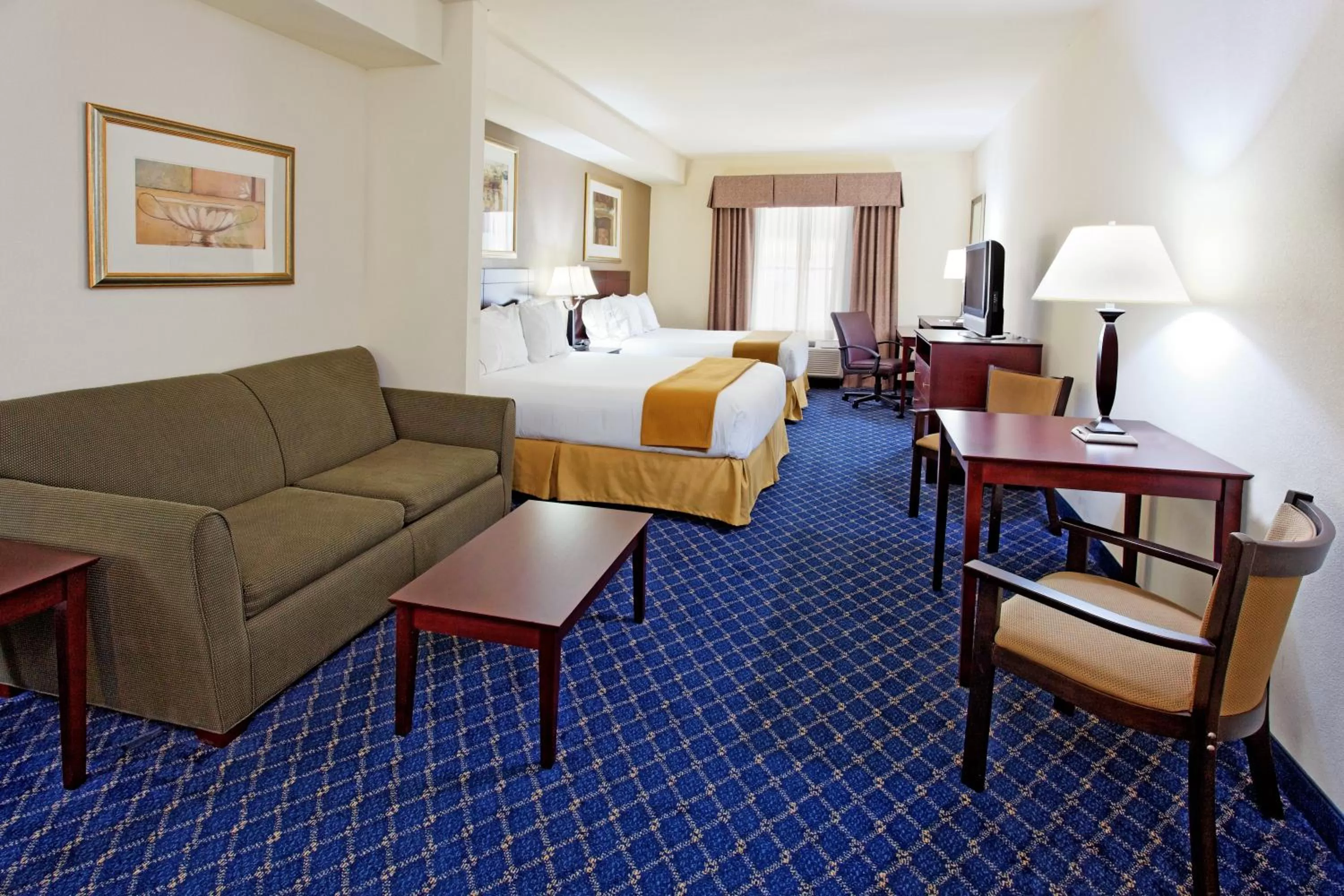 Bedroom, Bed in Holiday Inn Express & Suites Cookeville by IHG