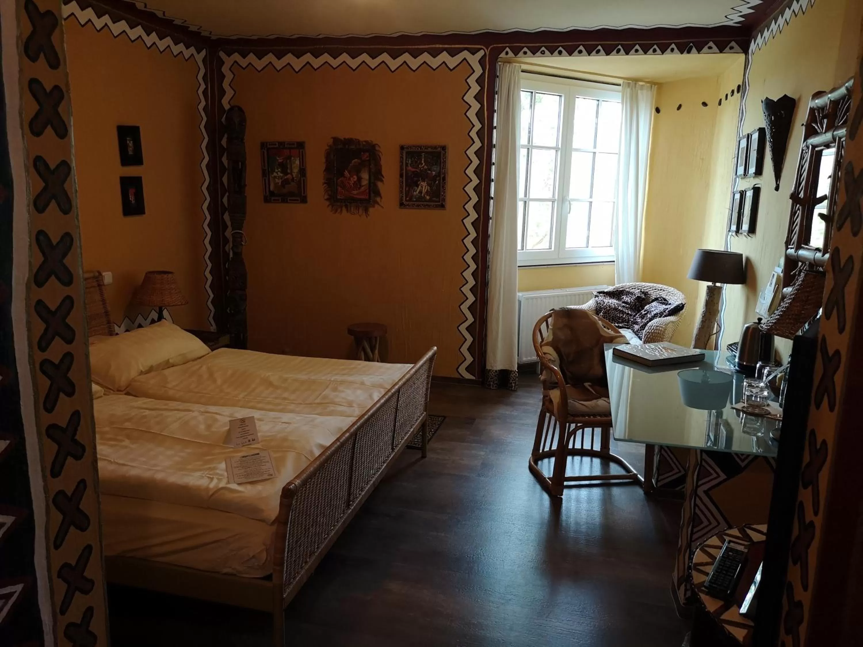 Bedroom, Bed in Hotel Goldflair am Rathaus