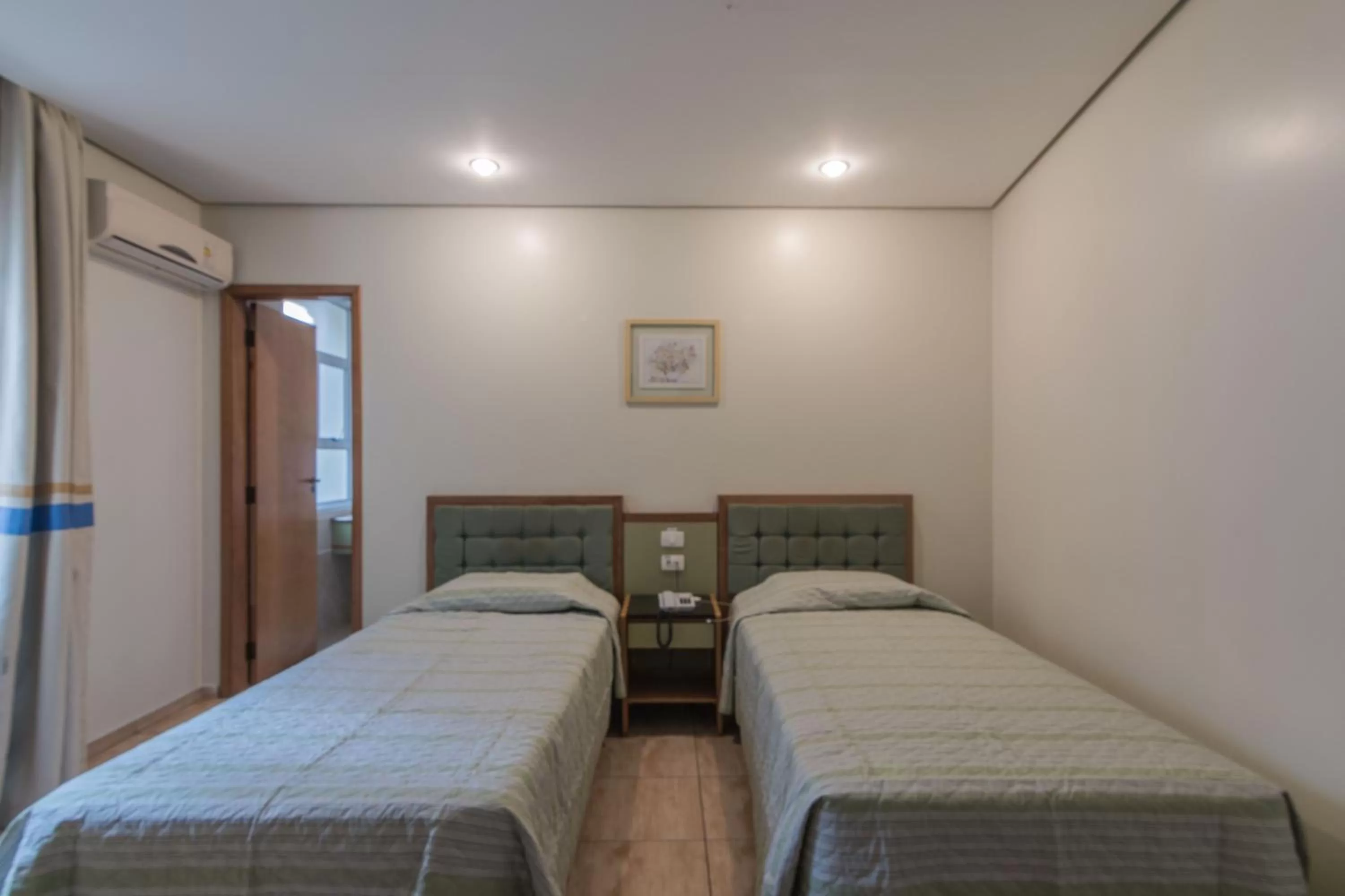 Bedroom, Bed in Cinelandia Hotel