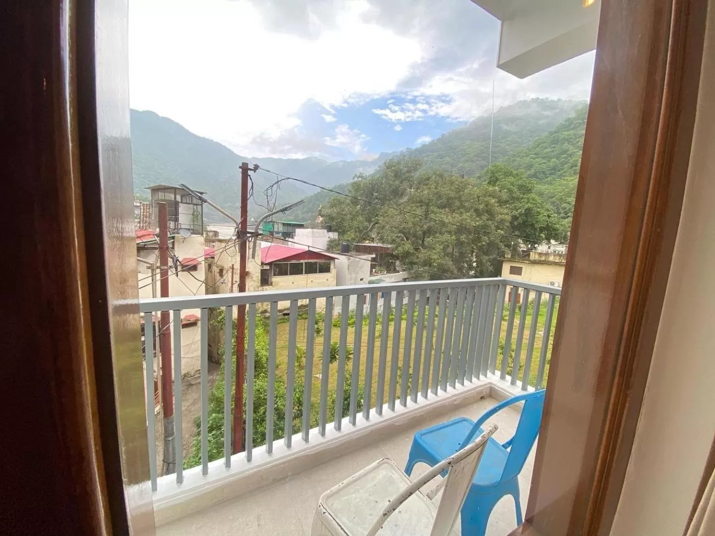 Mountain view in Hotel Shiva Yog Sthal