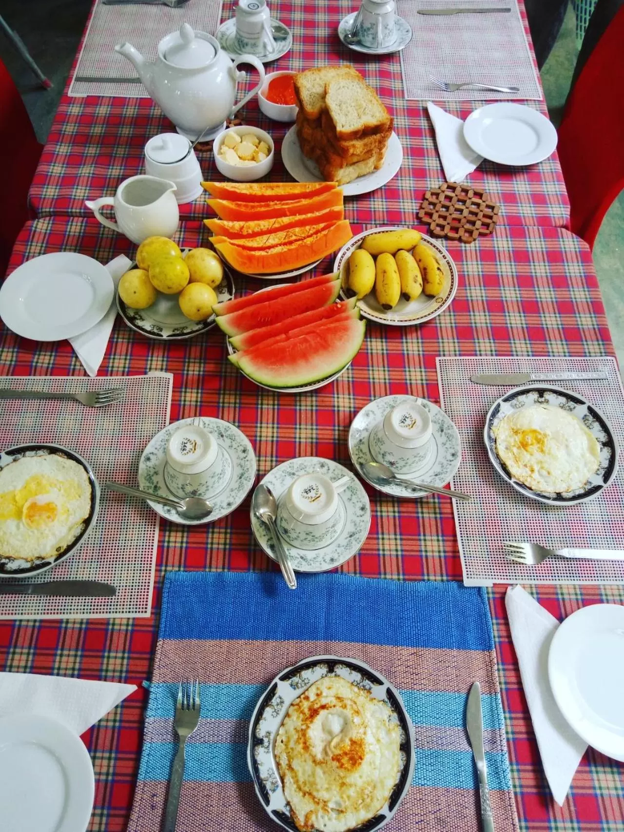 Breakfast in Kadolana Guest House