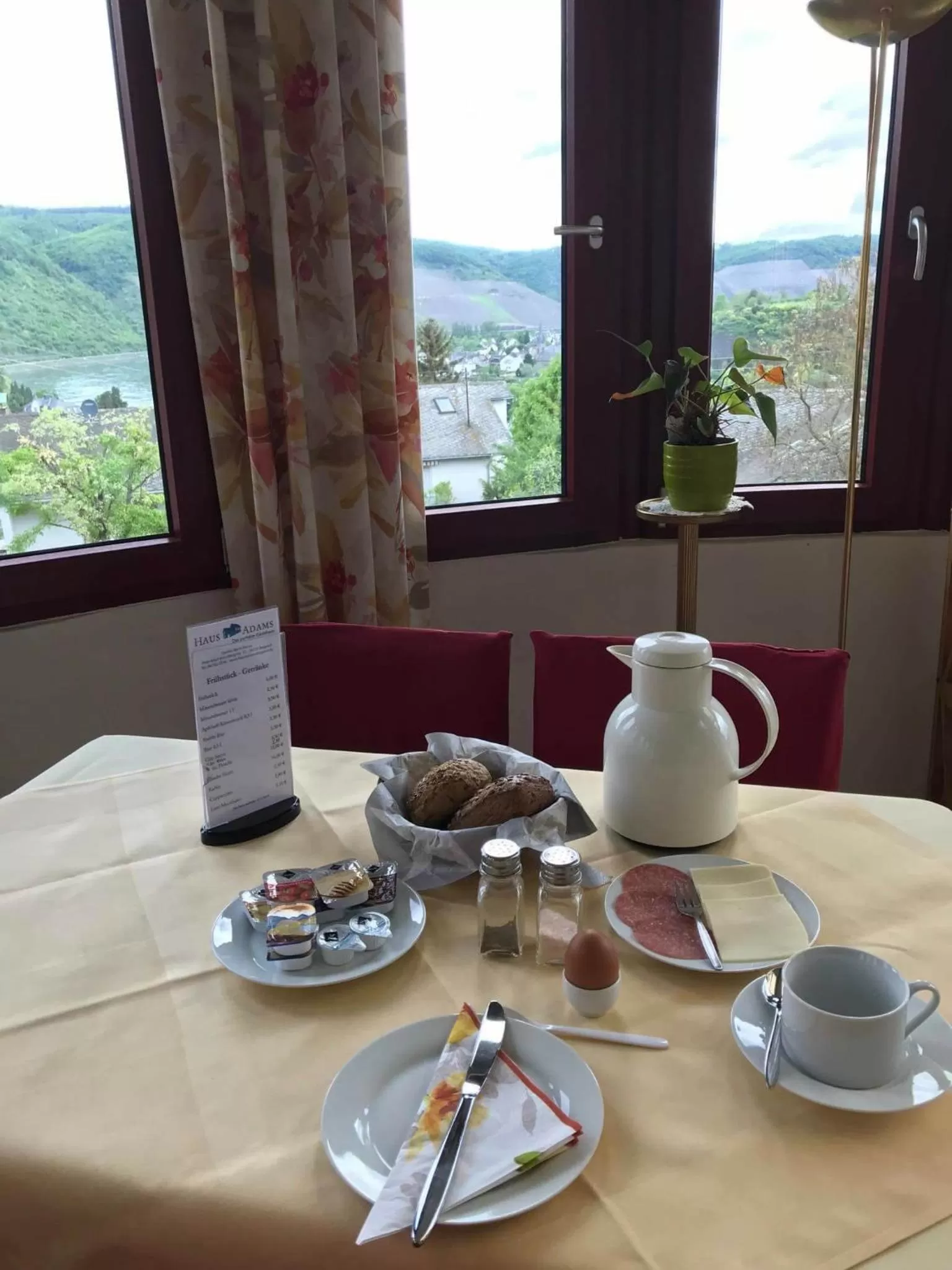 Food and drinks in Haus Adams - das Wohlfühl Gästehaus