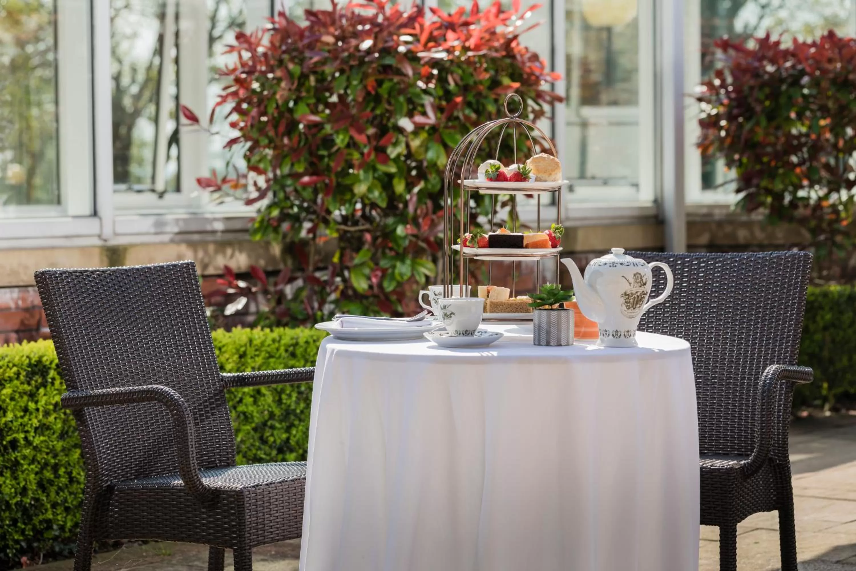 Garden in The Park Royal Hotel & Spa