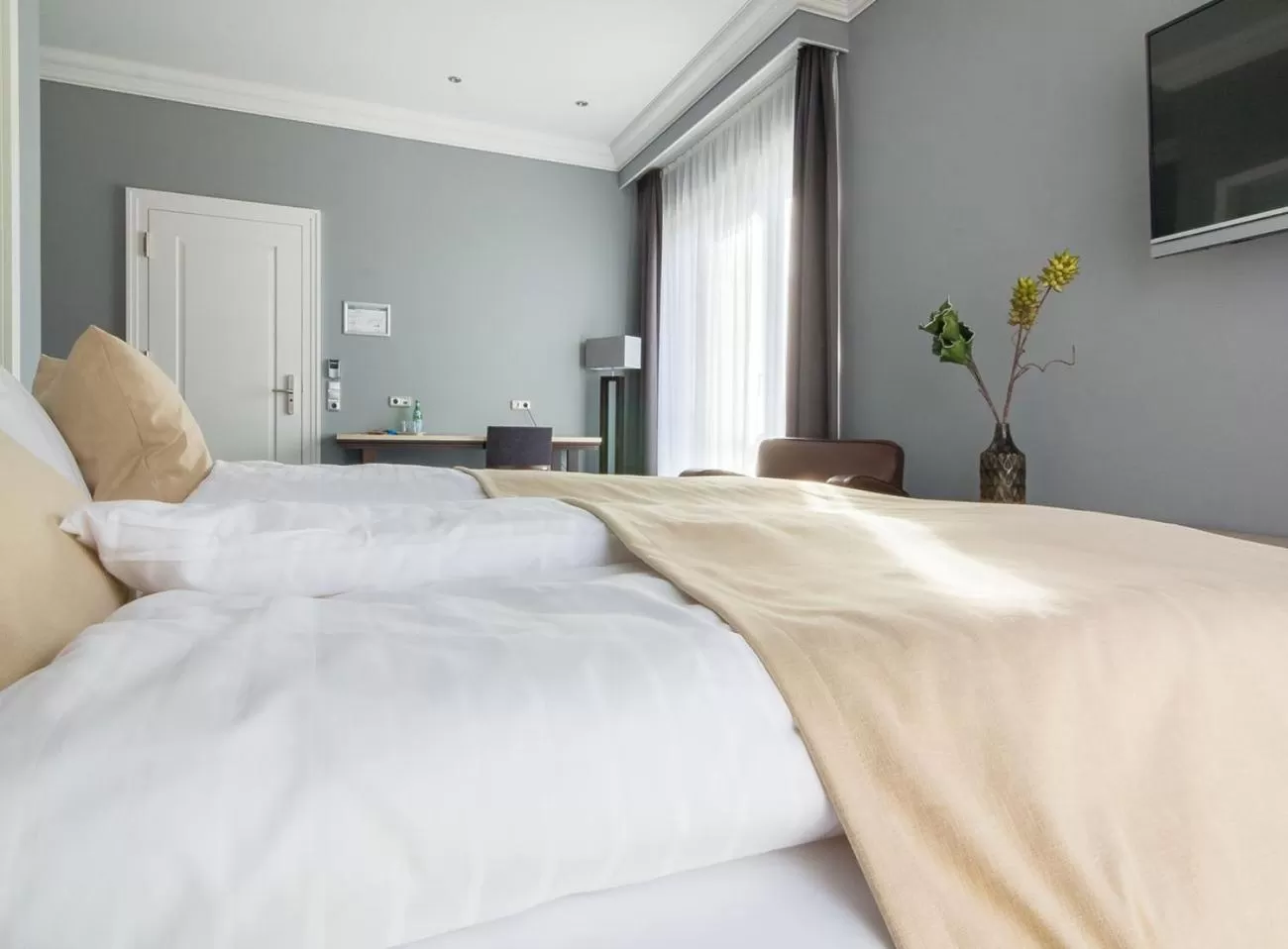 Photo of the whole room, Bed in anders Kontorhaus Hotel