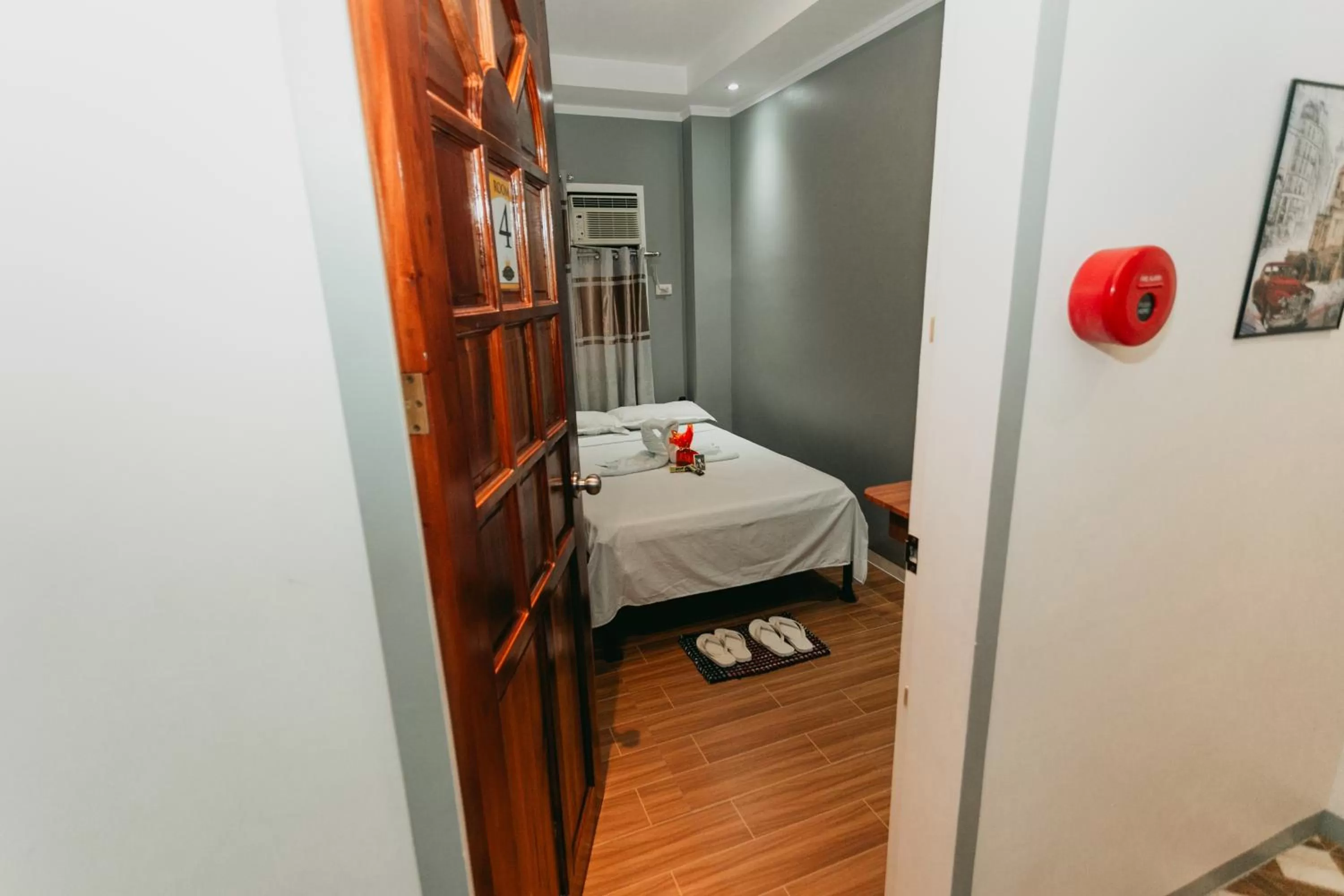 Bed in Kingswick Residences & Lodge