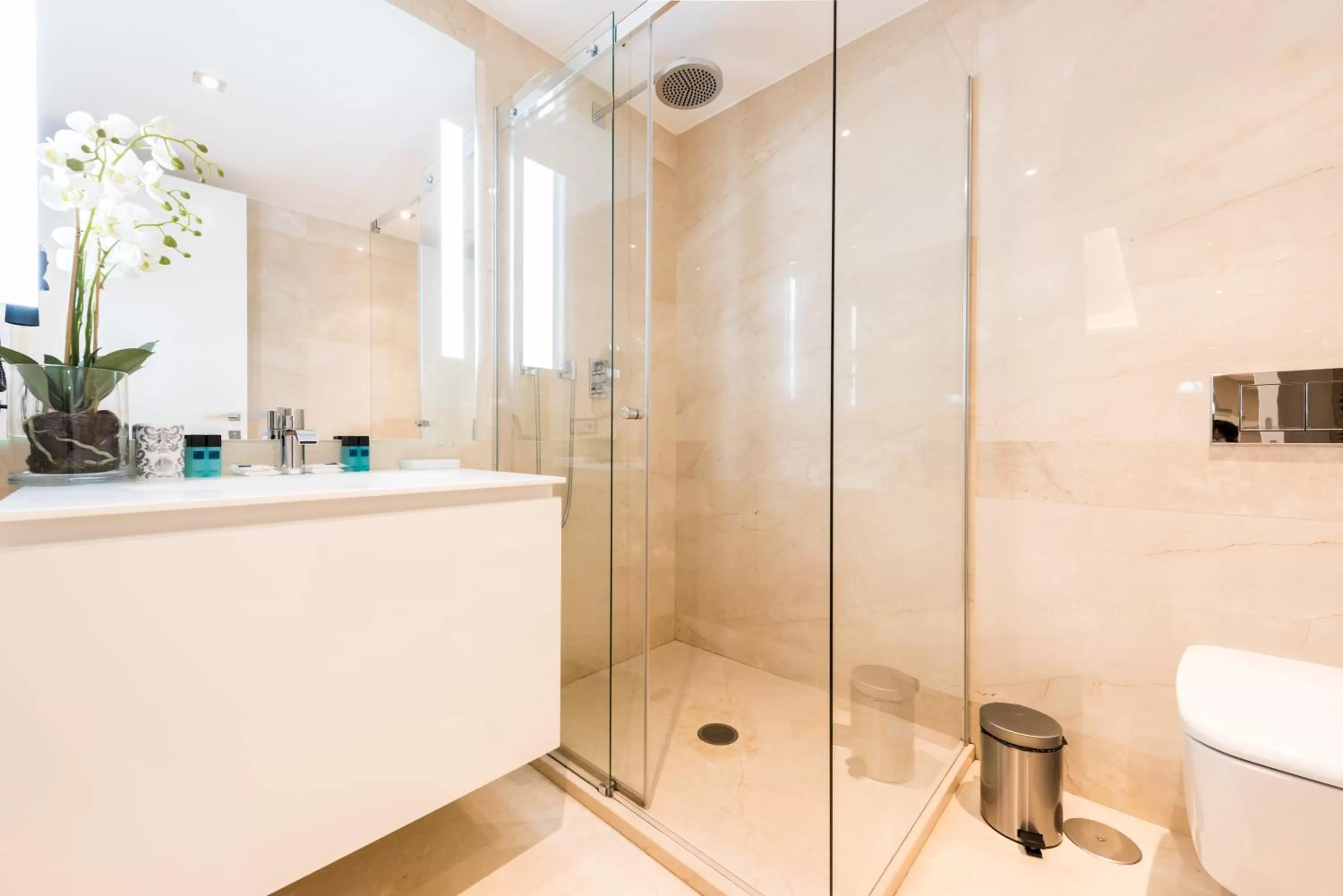 Bathroom in Gran View Apartments