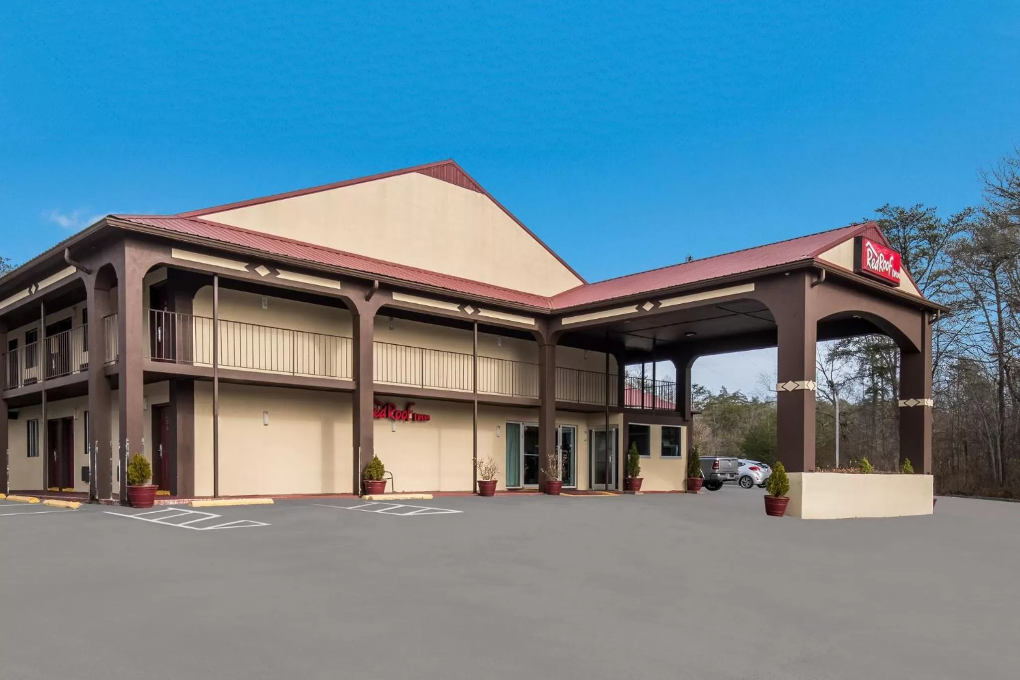 Property building in Red Roof Inn Crossville