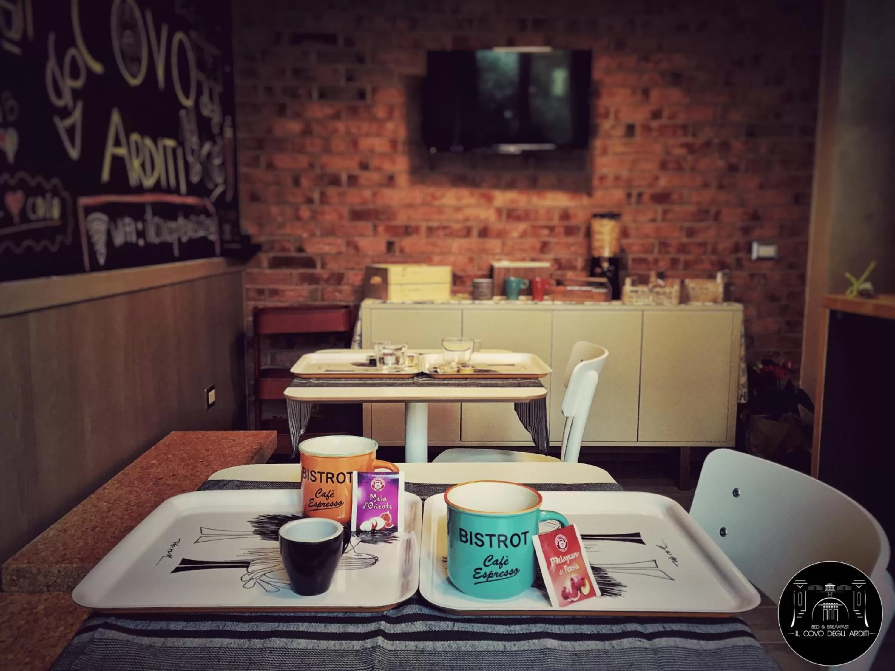Coffee/tea facilities in Il Covo degli Arditi B&B