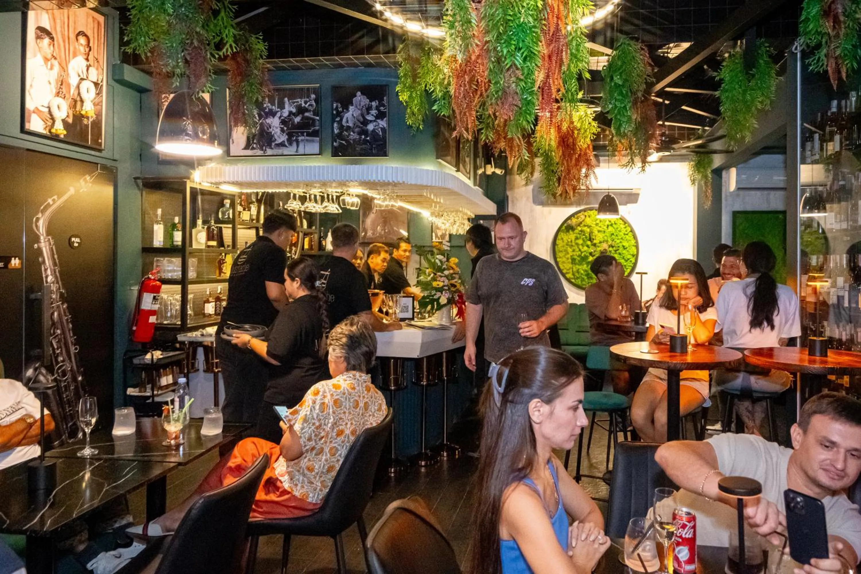 Restaurant/places to eat in The Color Kata