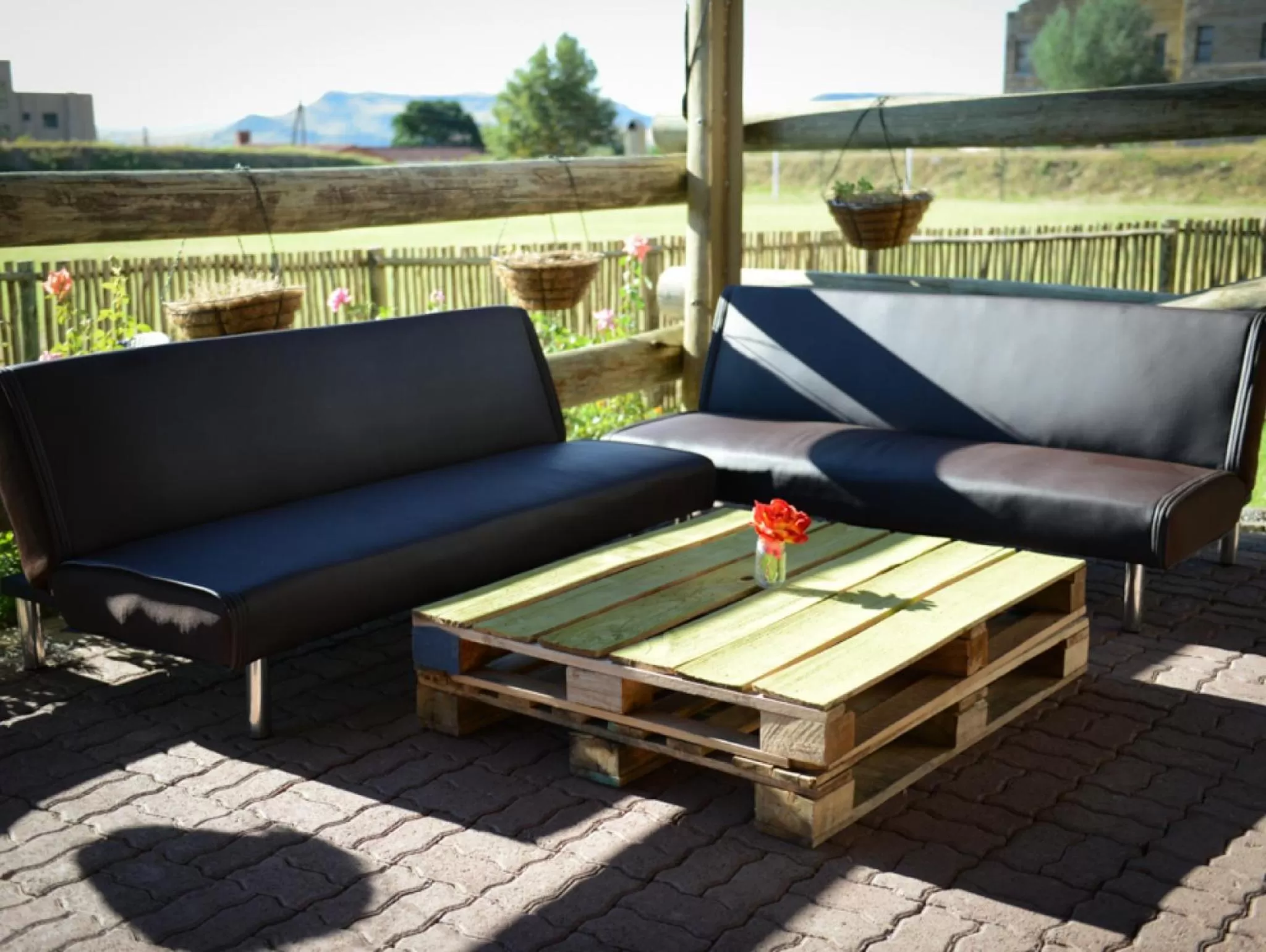 Garden, Patio/Outdoor Area in Hokahanya Inn & Conference Centre