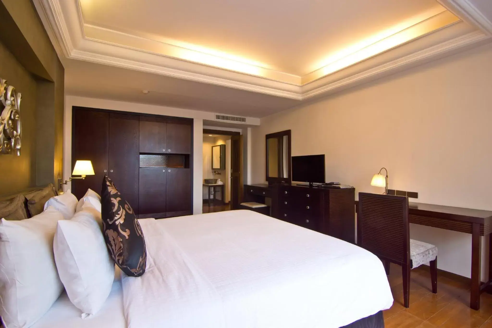 One-Bedroom Suite in LK Mantra Pura Resort One-Bedroom Suite in LK Mantra Pura Resort