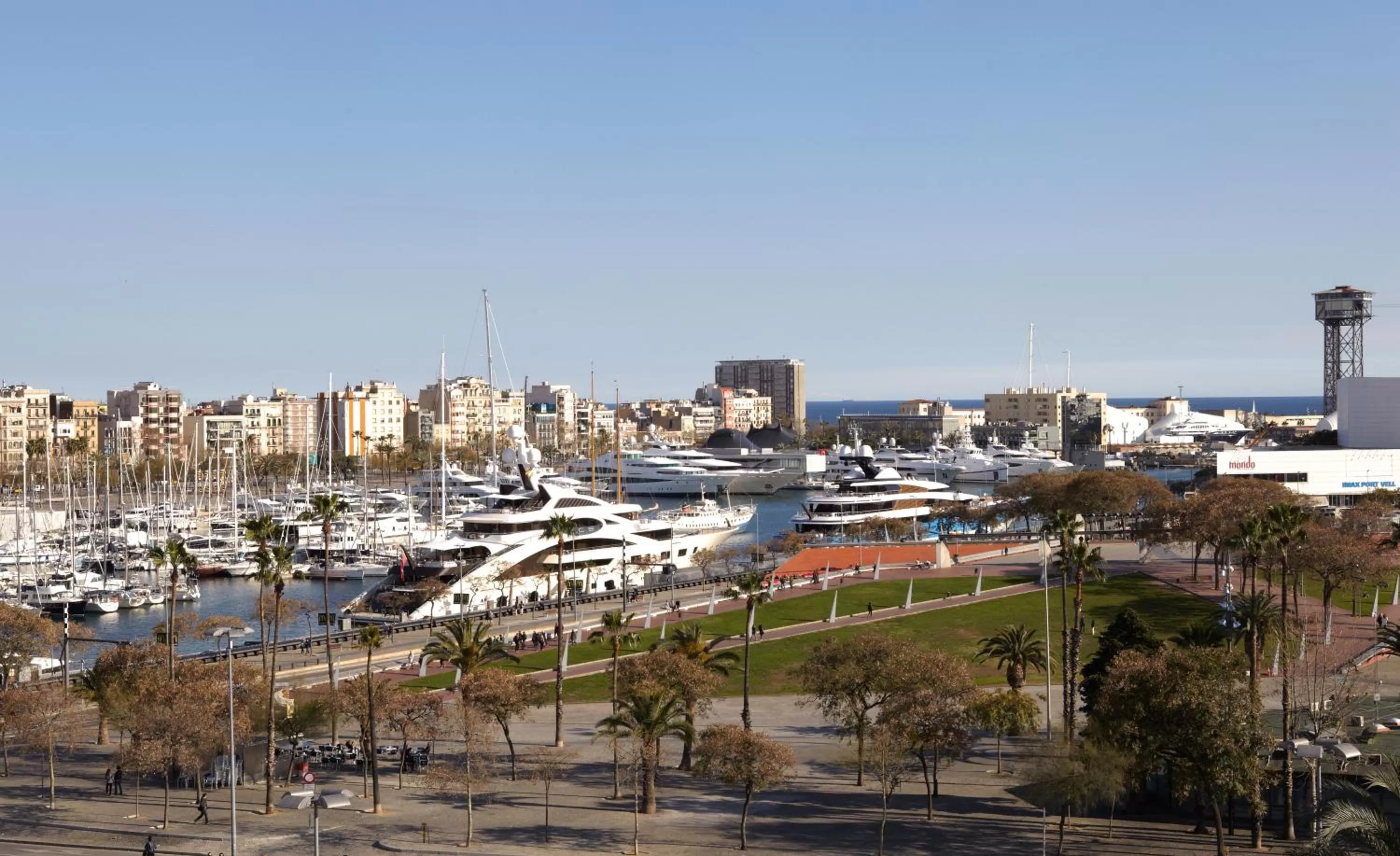 Nearby landmark in Duquesa Suites Landmark Hotel by Grup Duquessa