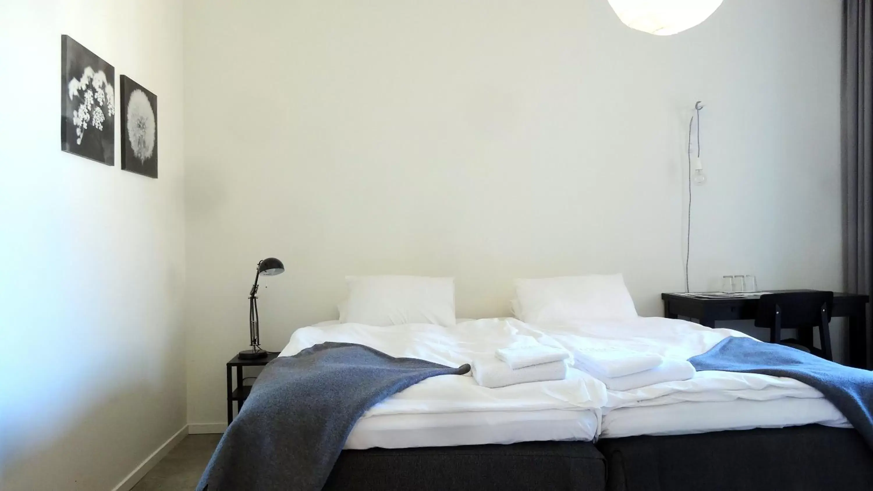 Double Room with Private Toilet & Shower - Wheelchair Access in Le Mat B&B Åkersberga Double Room with Private Toilet & Shower - Wheelchair Access in Le Mat B&B Åkersberga