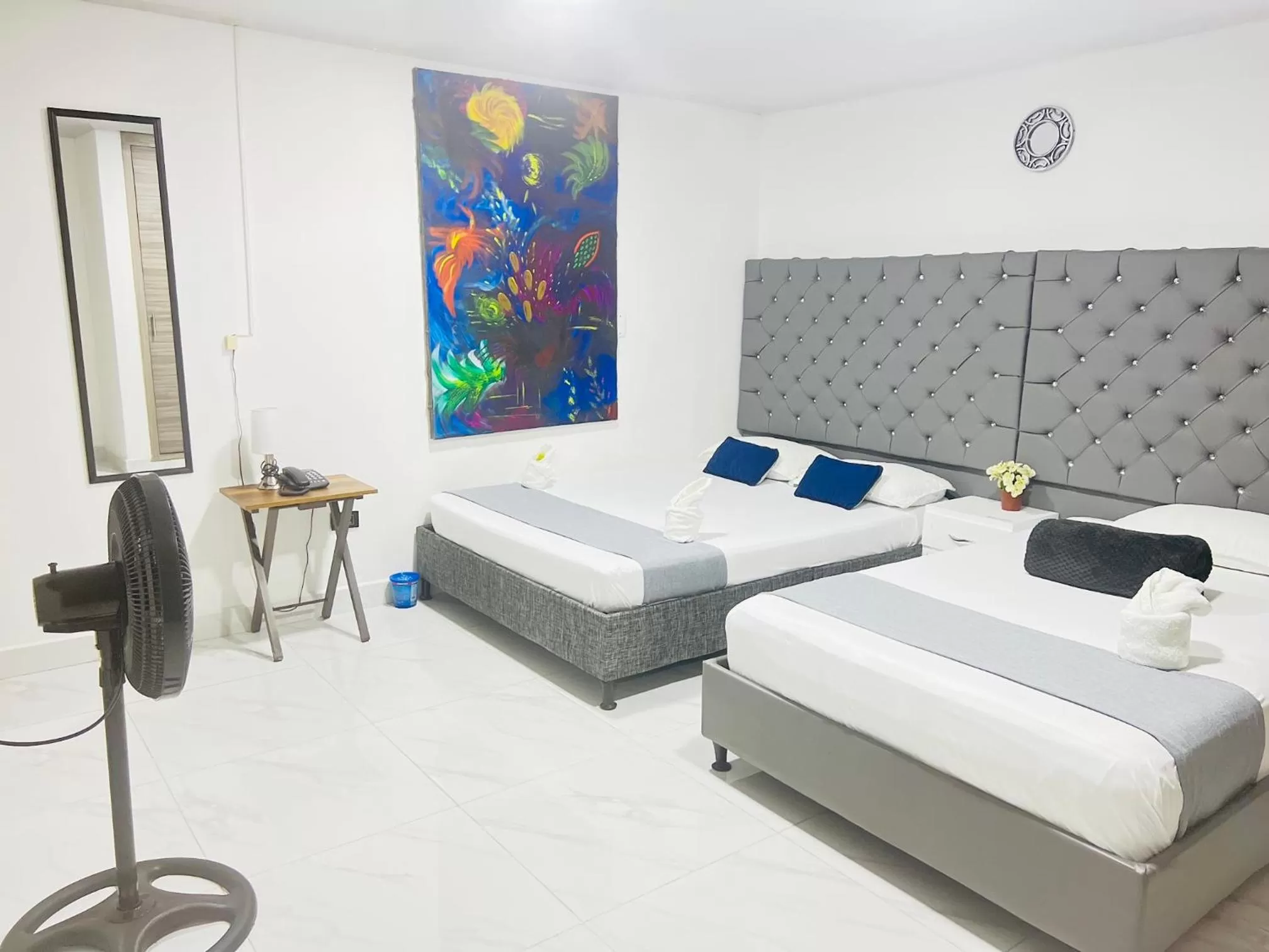 Photo of the whole room, Bed in La Forêt de Café Hotel