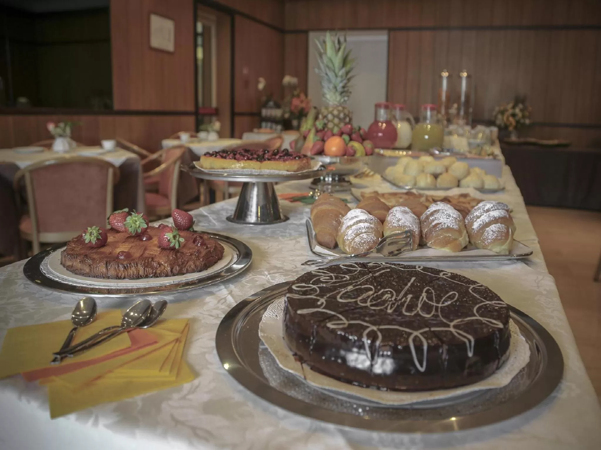 Restaurant/places to eat in Hotel Fortuna