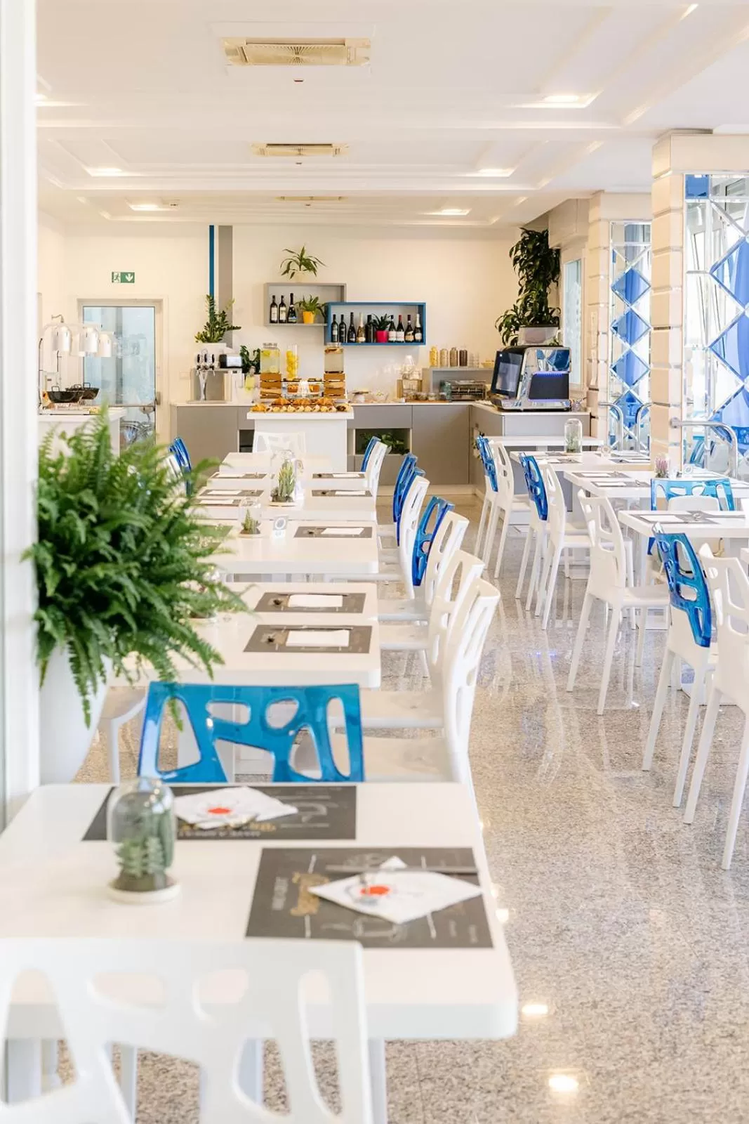 Restaurant/places to eat in Hotel Majorca