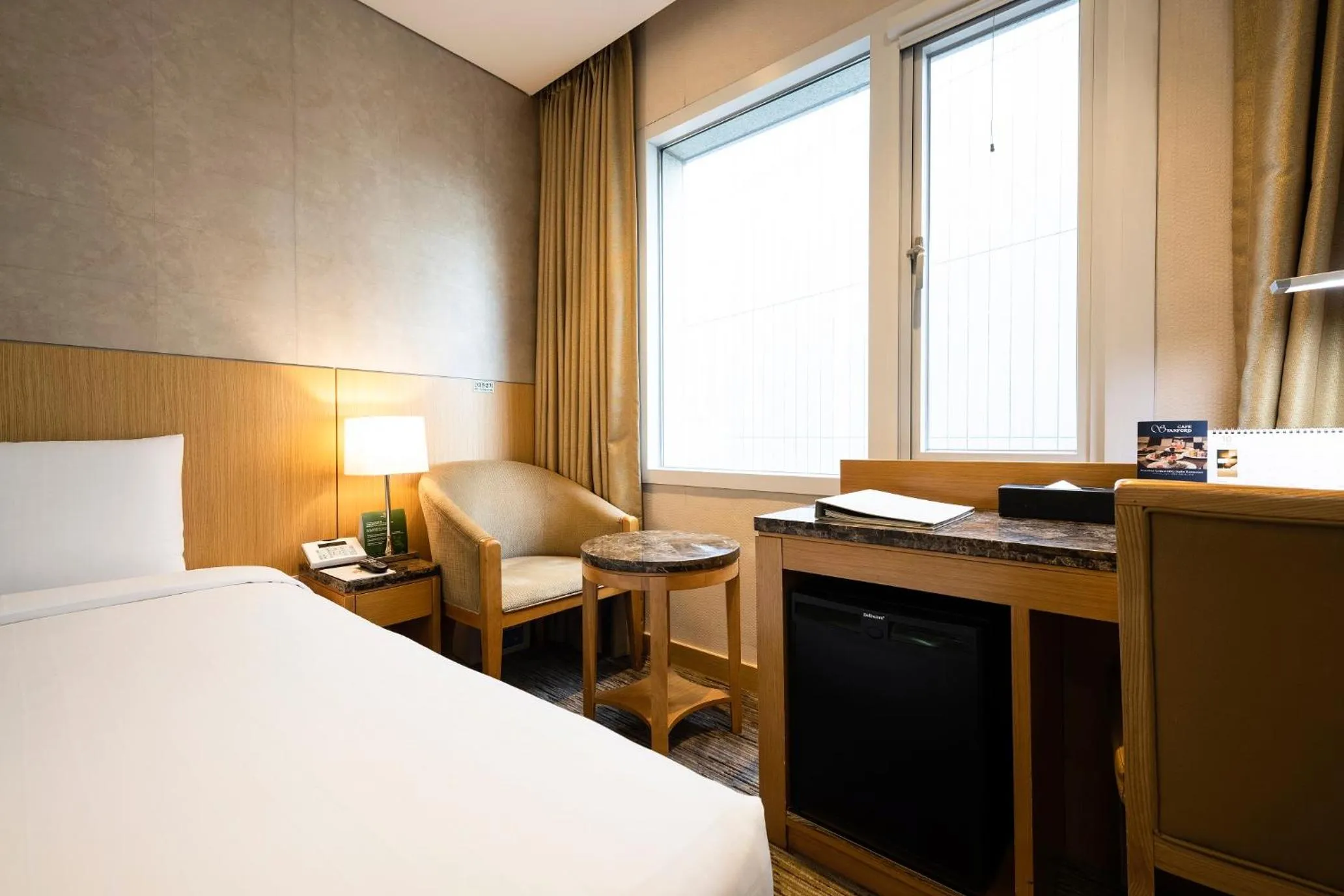 Area and facilities, Bed in Stanford Hotel Seoul