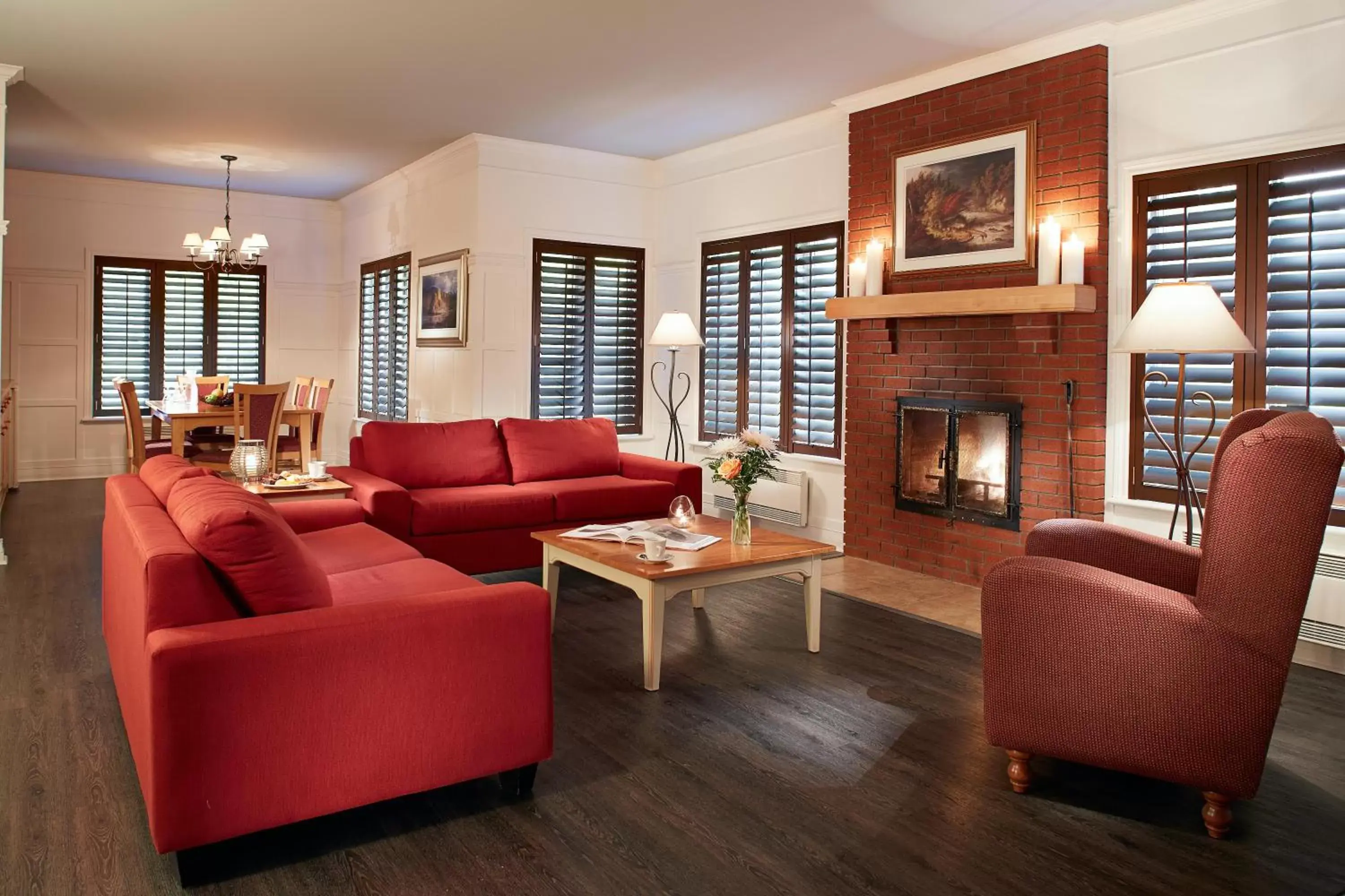 Suite in Auberge du Lac-à-l'Eau-Claire Suite in Auberge du Lac-à-l'Eau-Claire