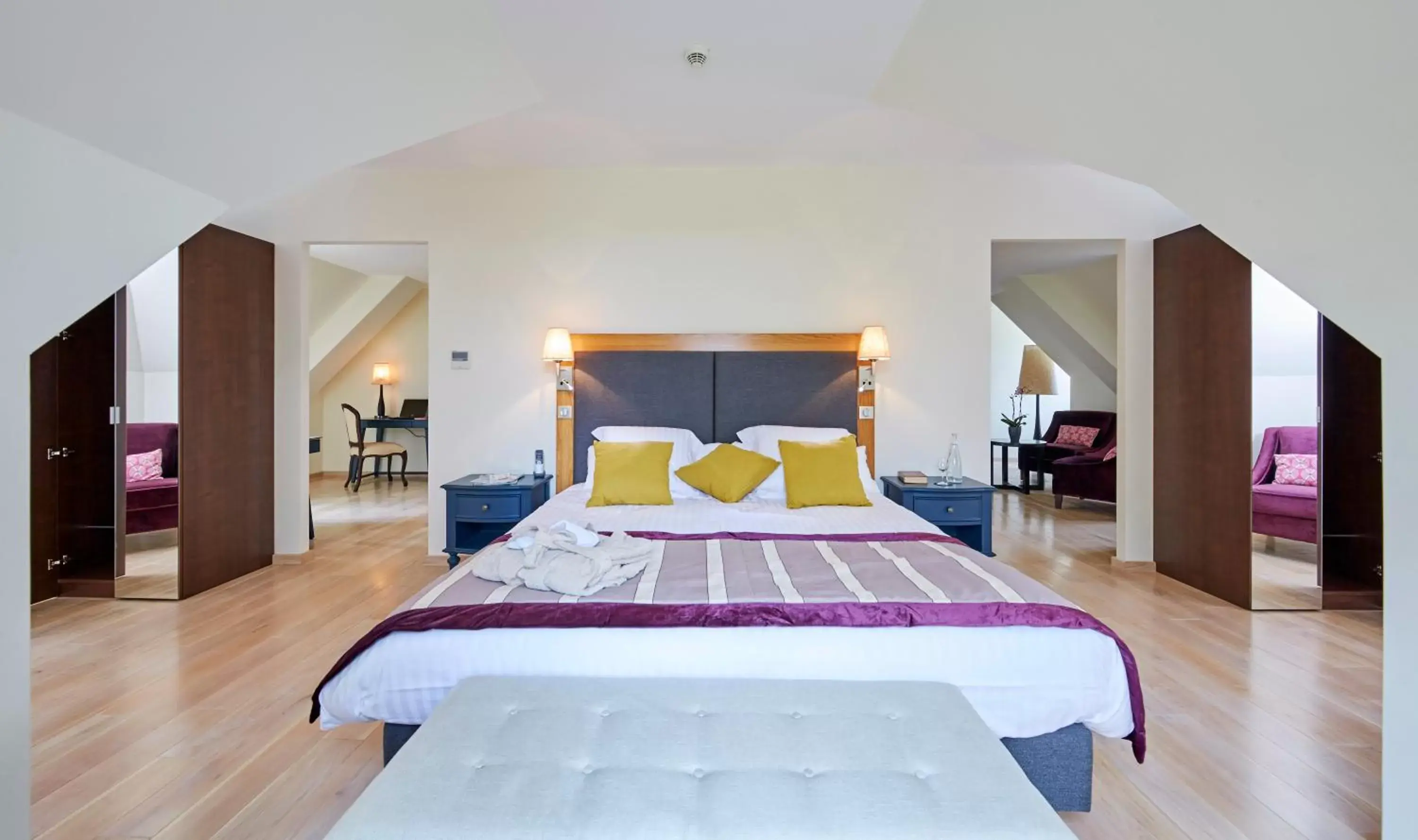 Suite in Mercure Maintenon Suite in Mercure Maintenon