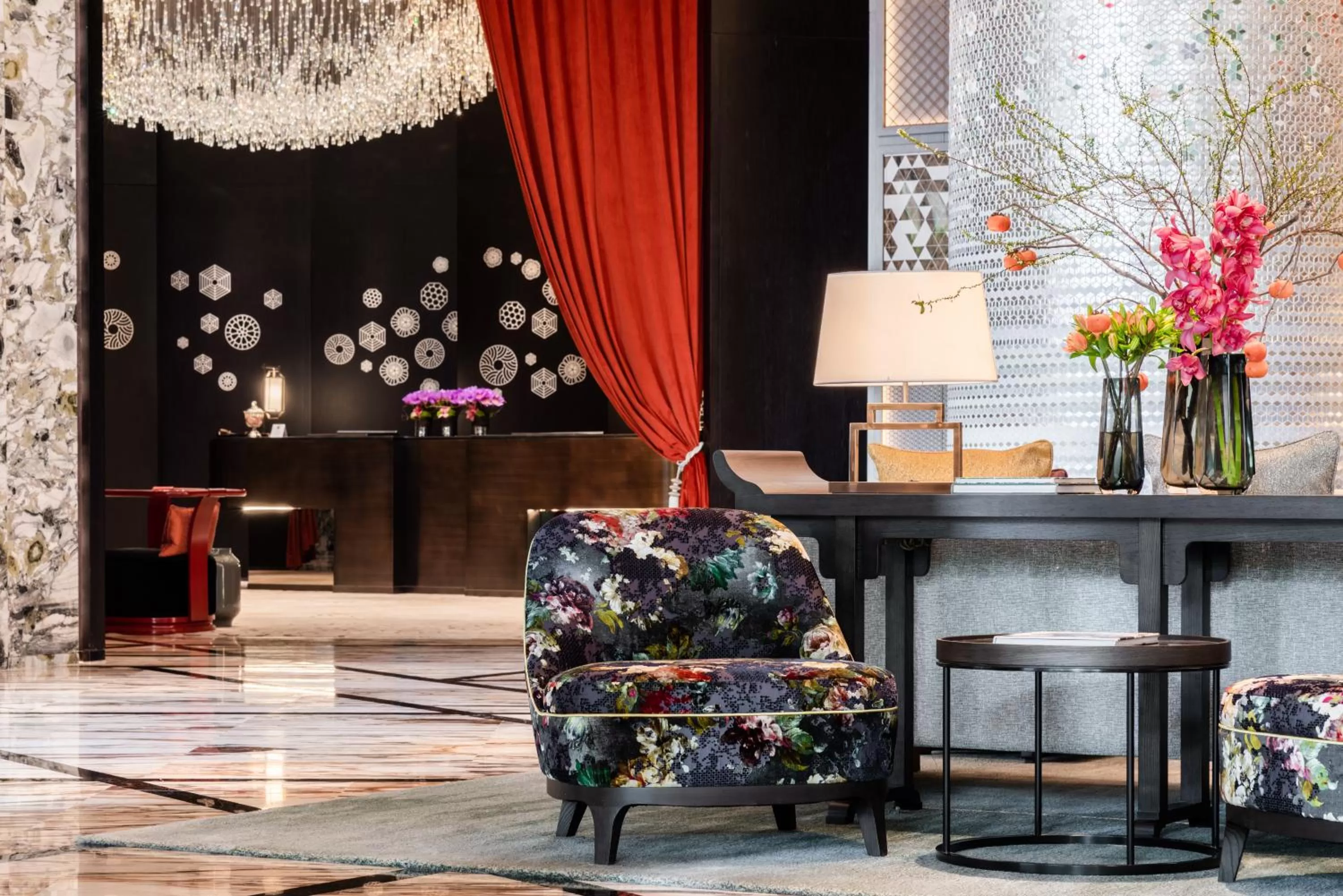 Lobby or reception in Jumeirah Guangzhou