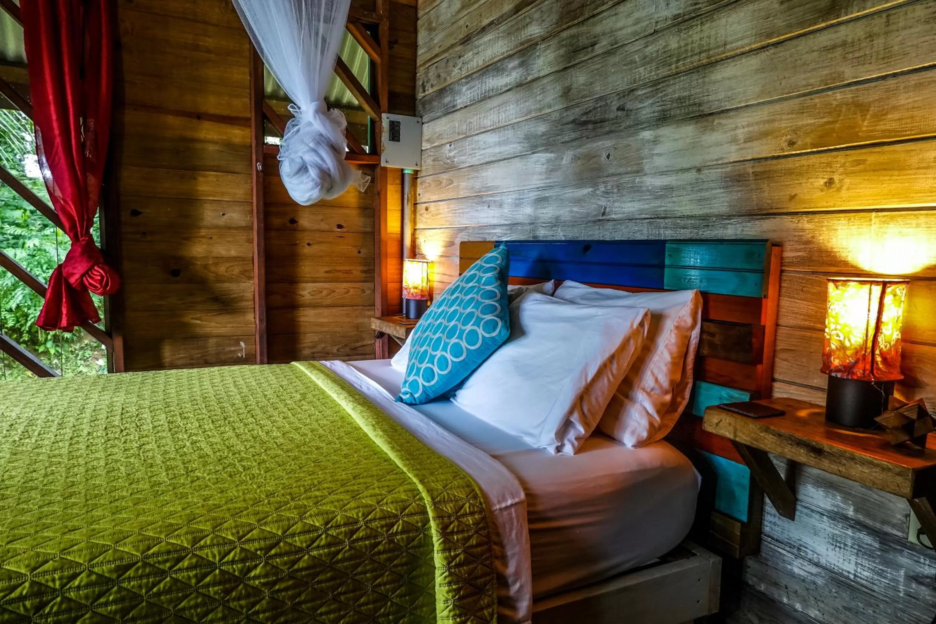 Bed in Surf Break at Paunch