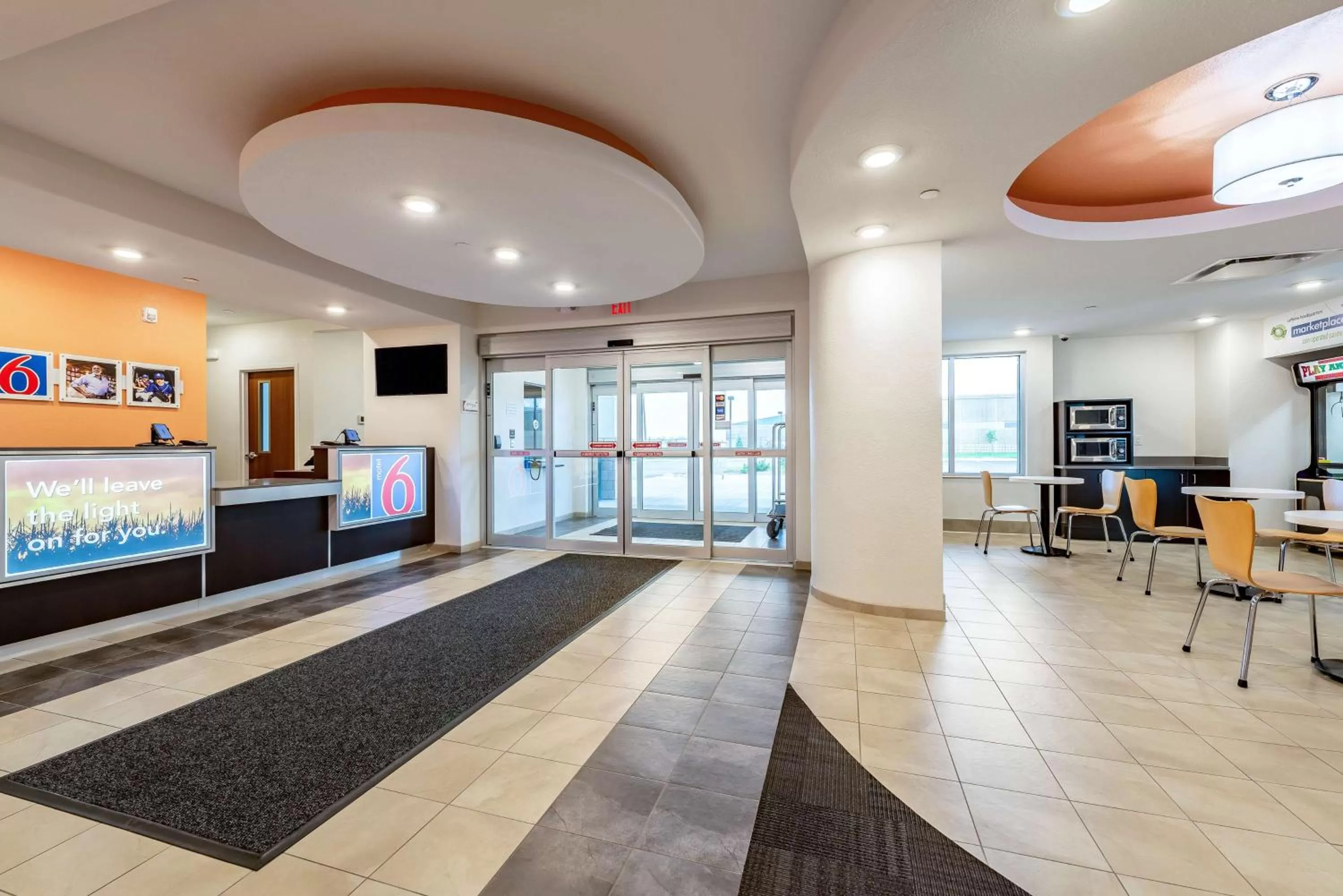 Lobby or reception in Motel 6-Mankato, MN