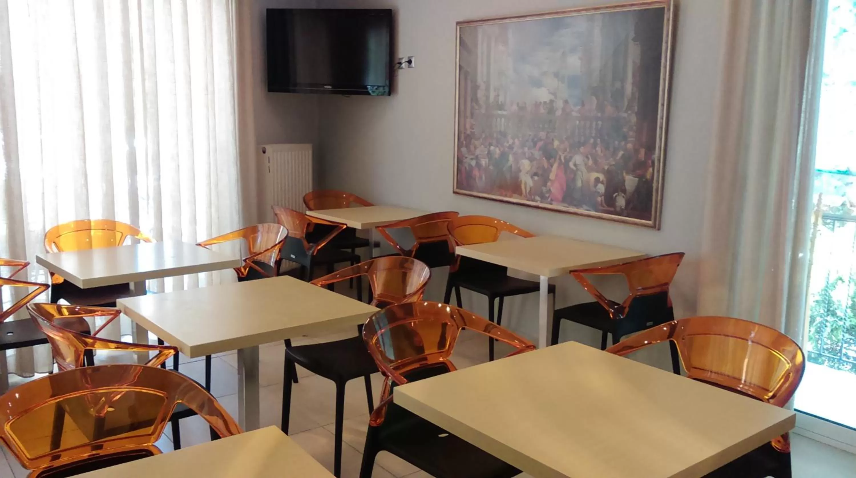 Restaurant/places to eat in Alexandros