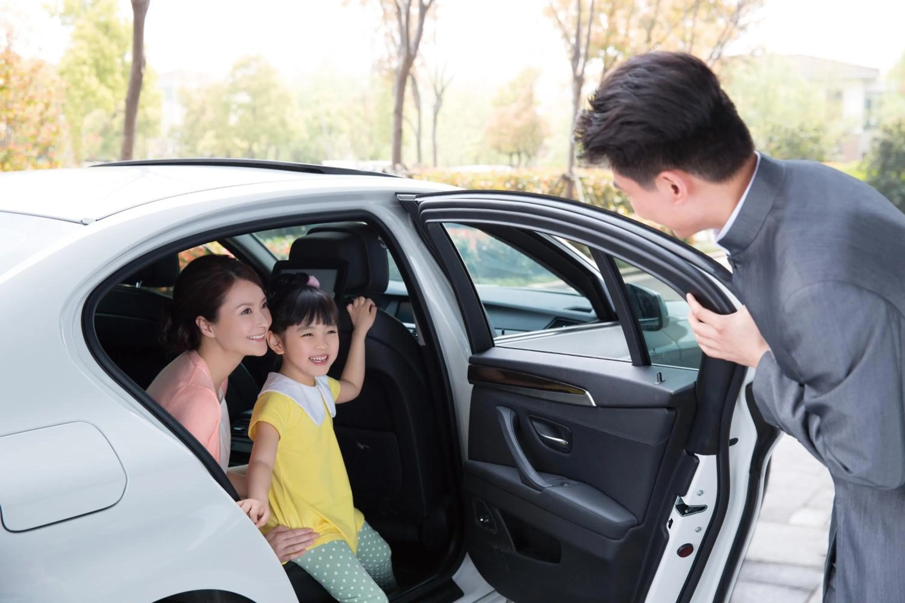Property building, Children in Holiday Inn Hangzhou Chaoshan, an IHG Hotel