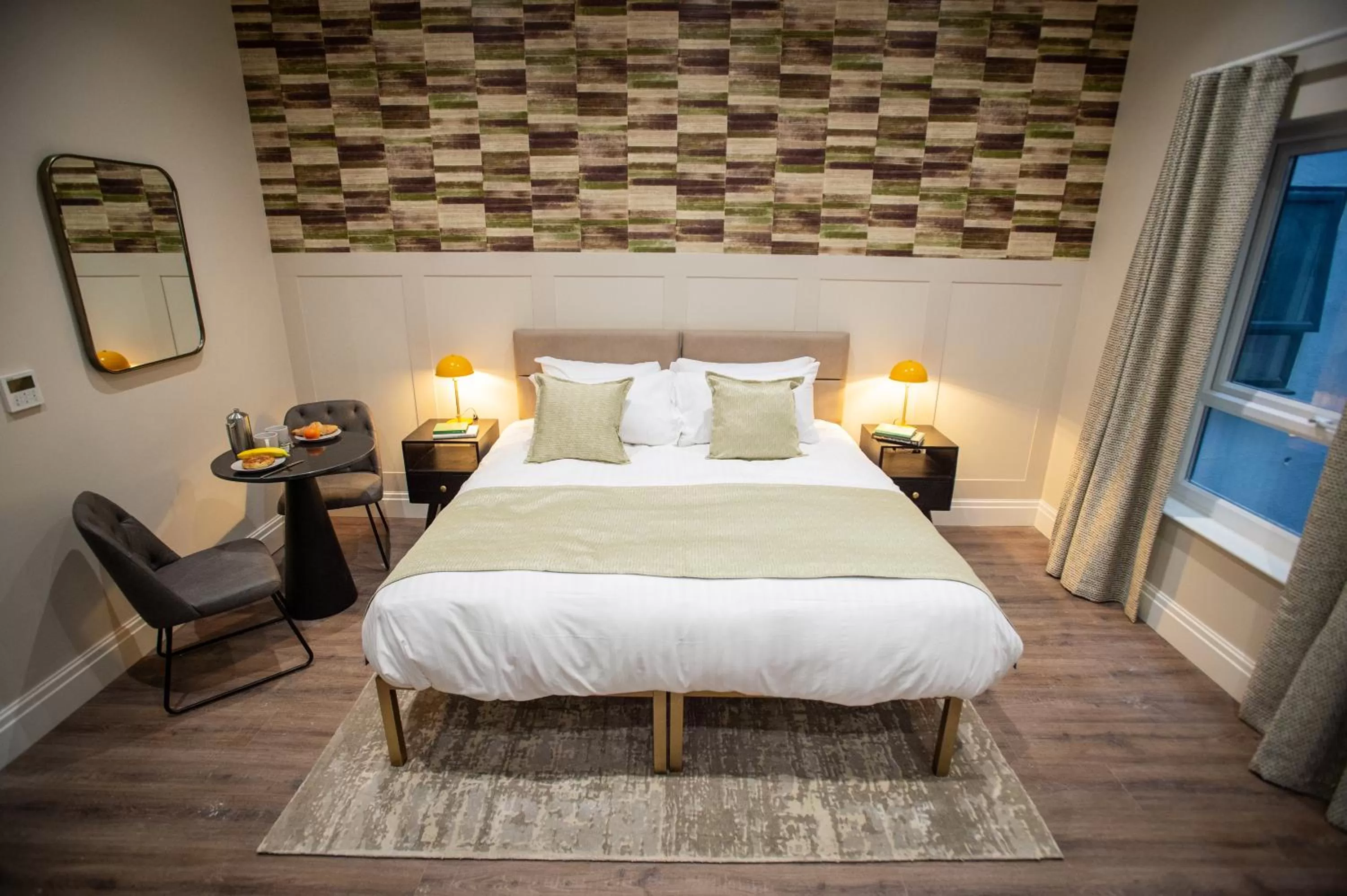 Photo of the whole room, Bed in The Gresham Aparthotel