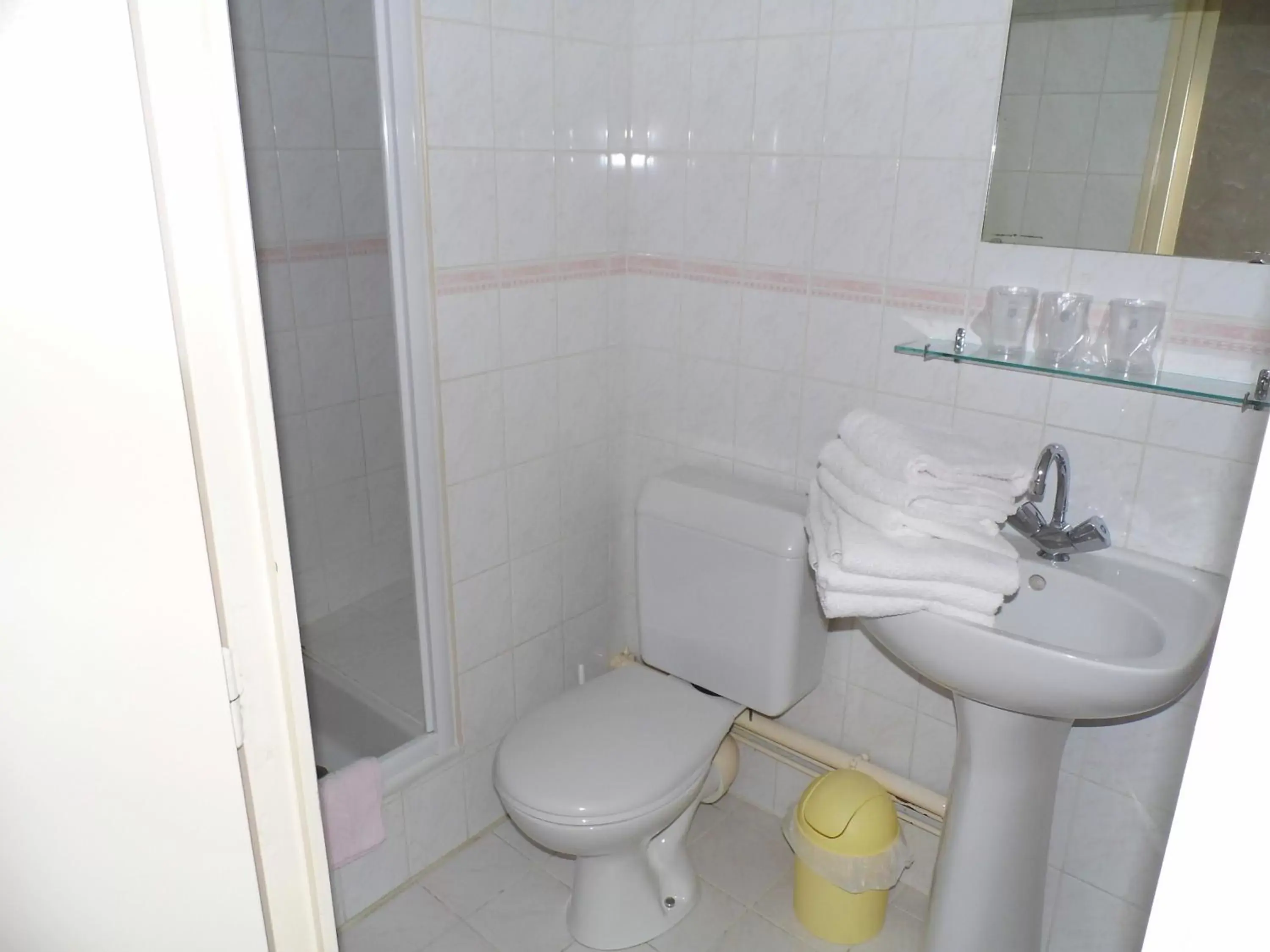 Twin Room in A L'Orée du Bois Twin Room in A L'Orée du Bois