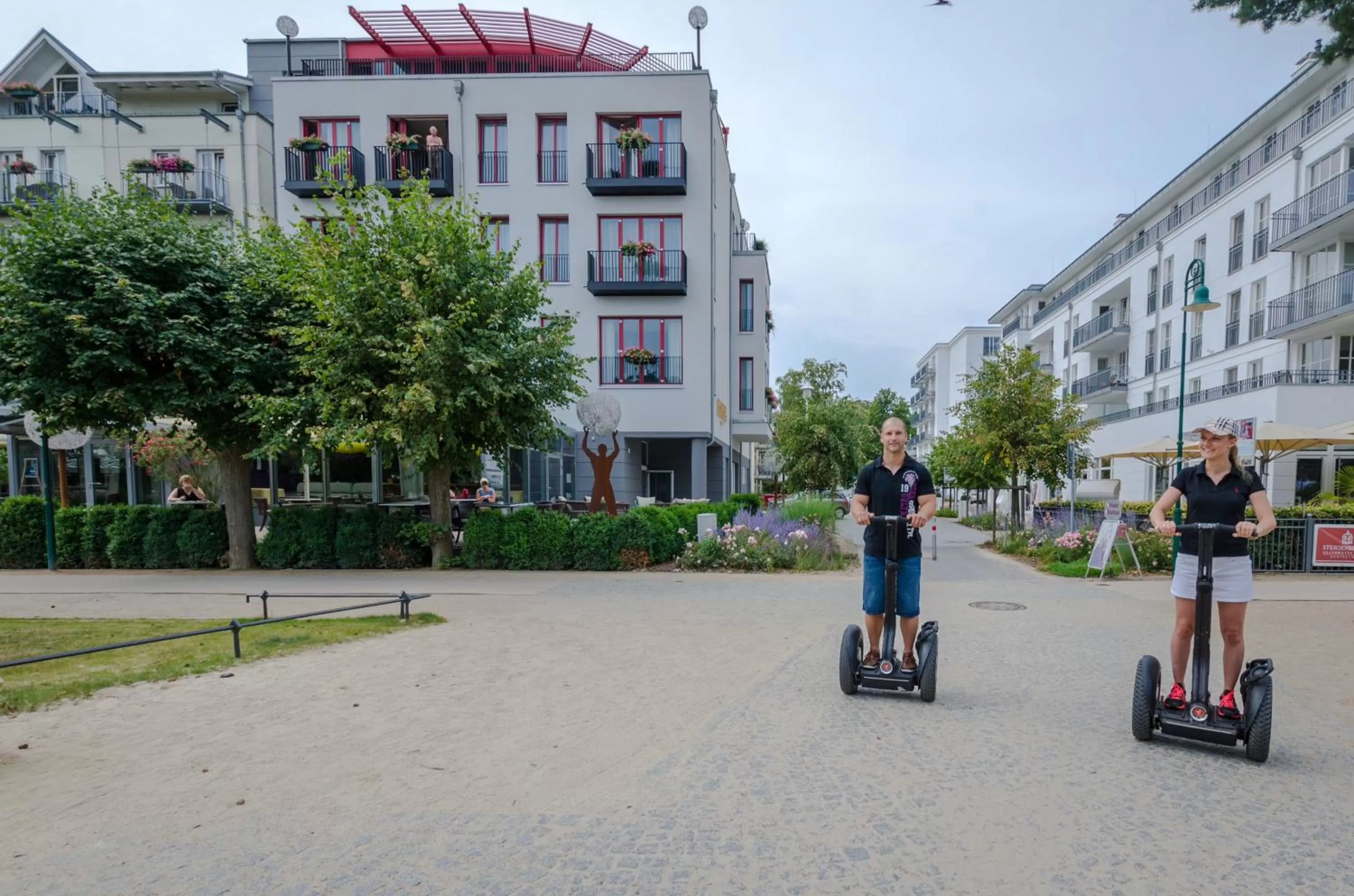 Facade/entrance in Strandhotel Heringsdorf mit Soleaußenpool 30 Grad