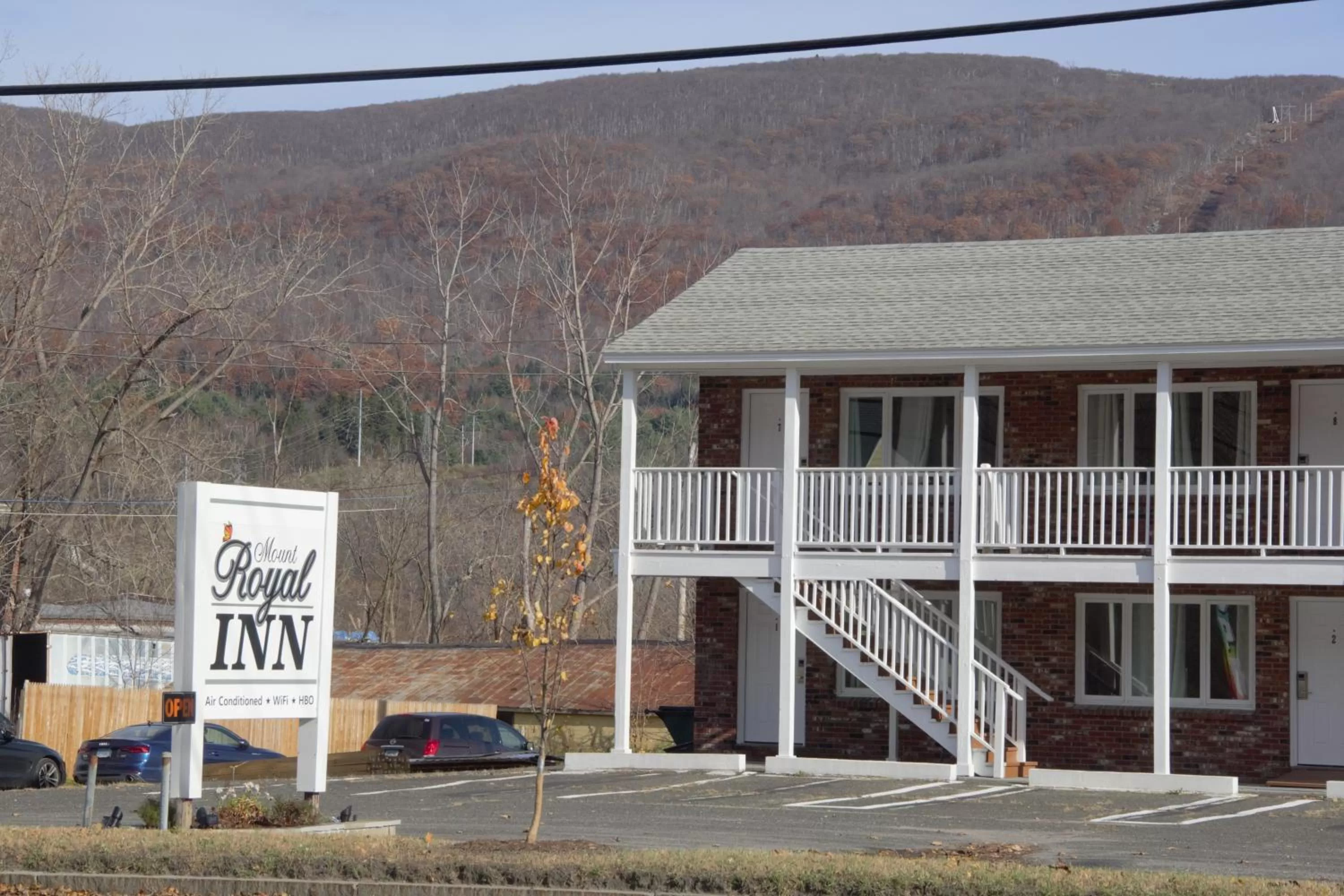 Property building in Mount Royal Inn