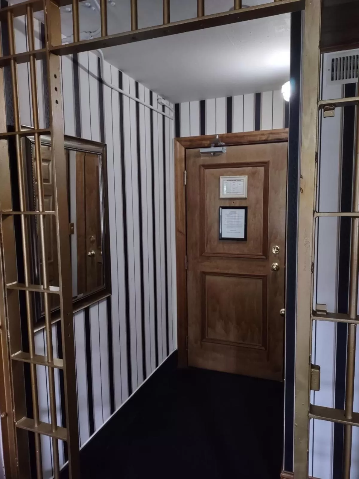 Decorative detail in The King George Inn