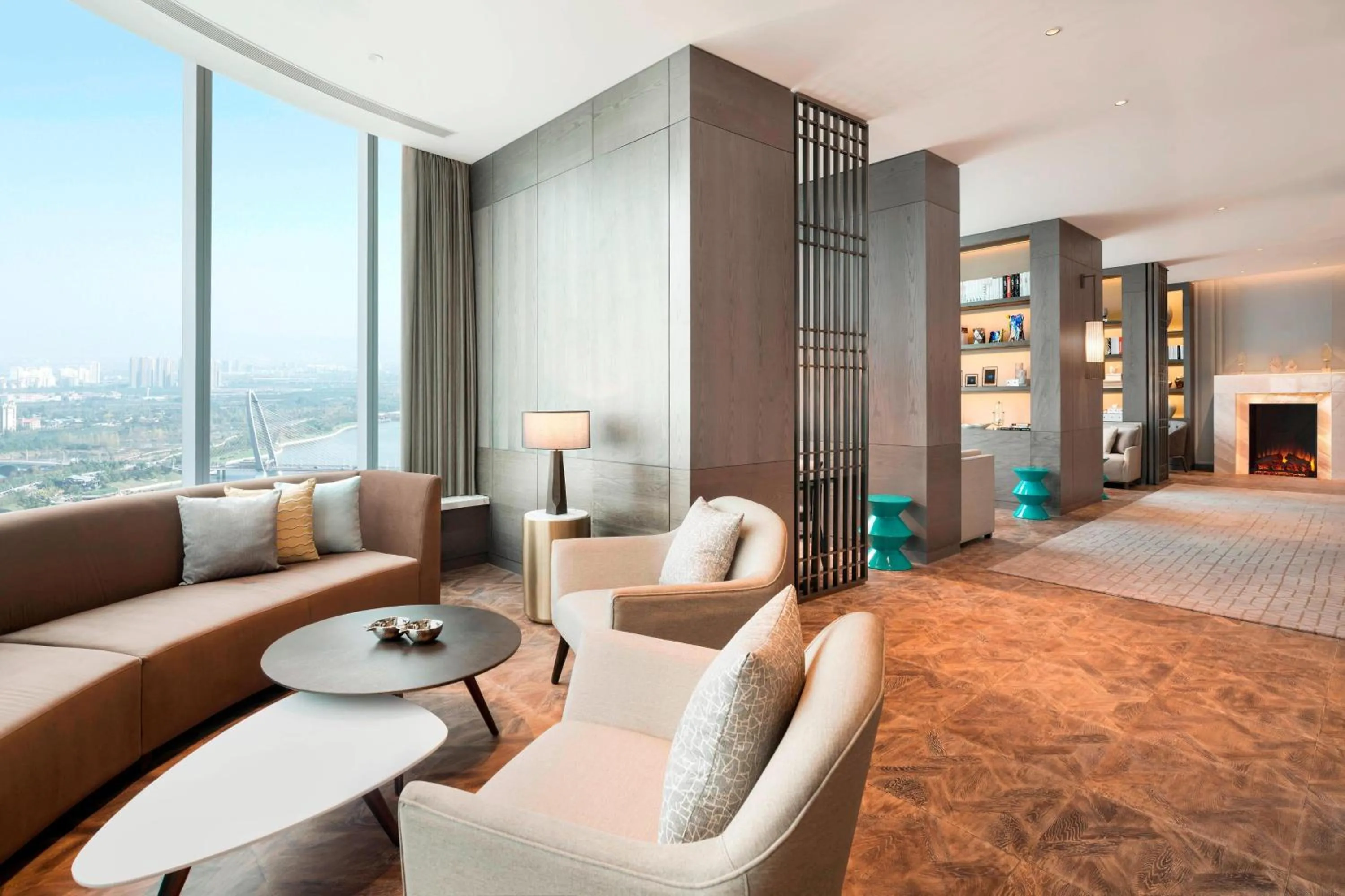 Lounge or bar, Bed in Le Meridien Xi'an Chanba