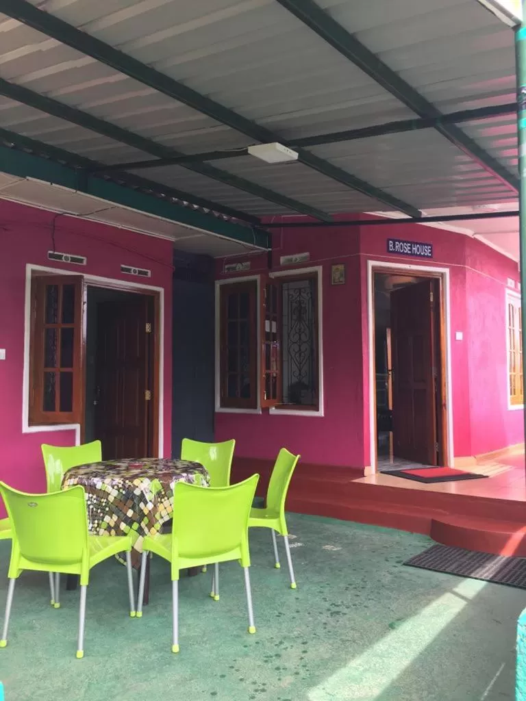 Budget Double Room in B.Rose House