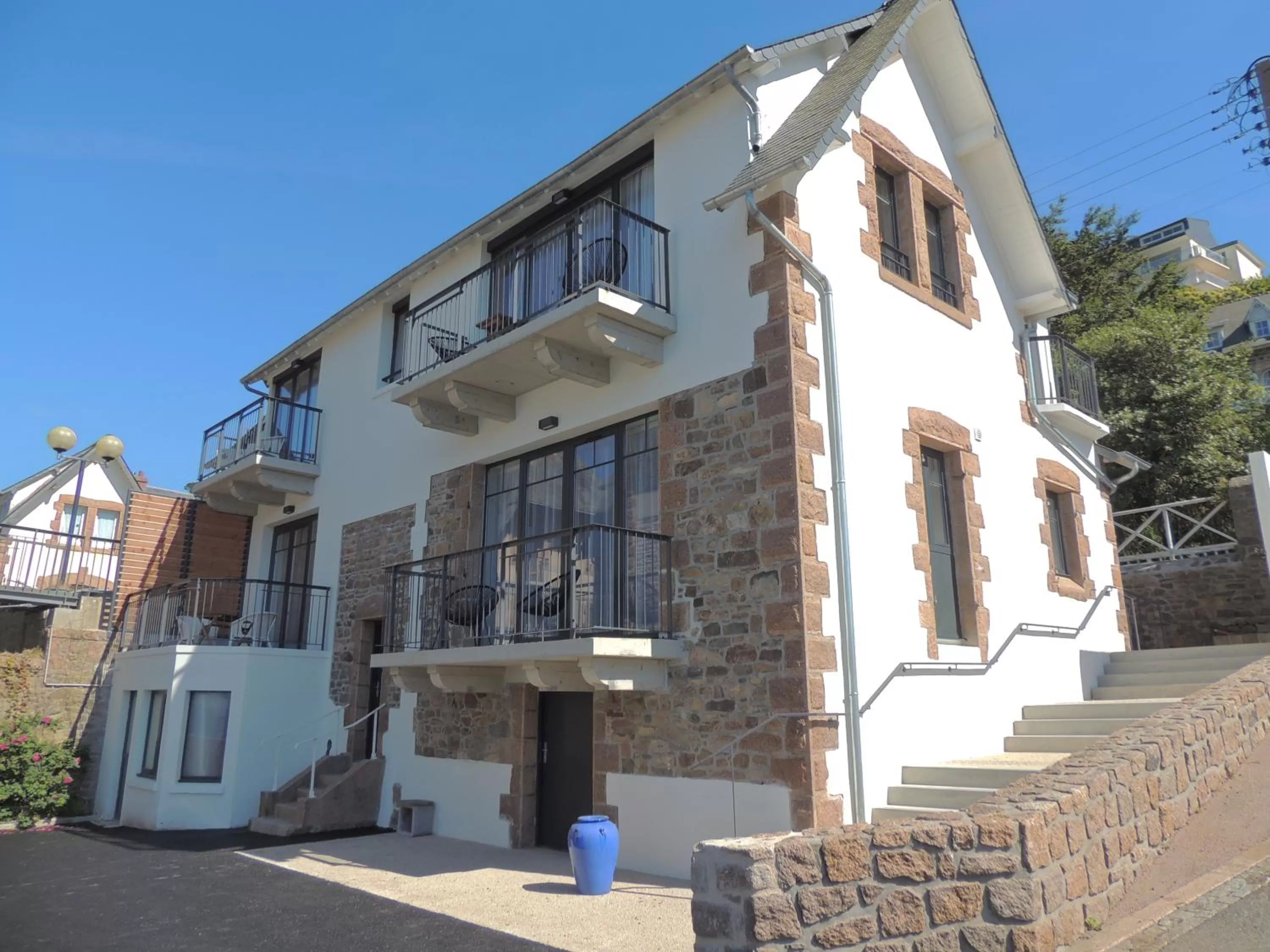 Property building in Logis Hôtel Ker Mor