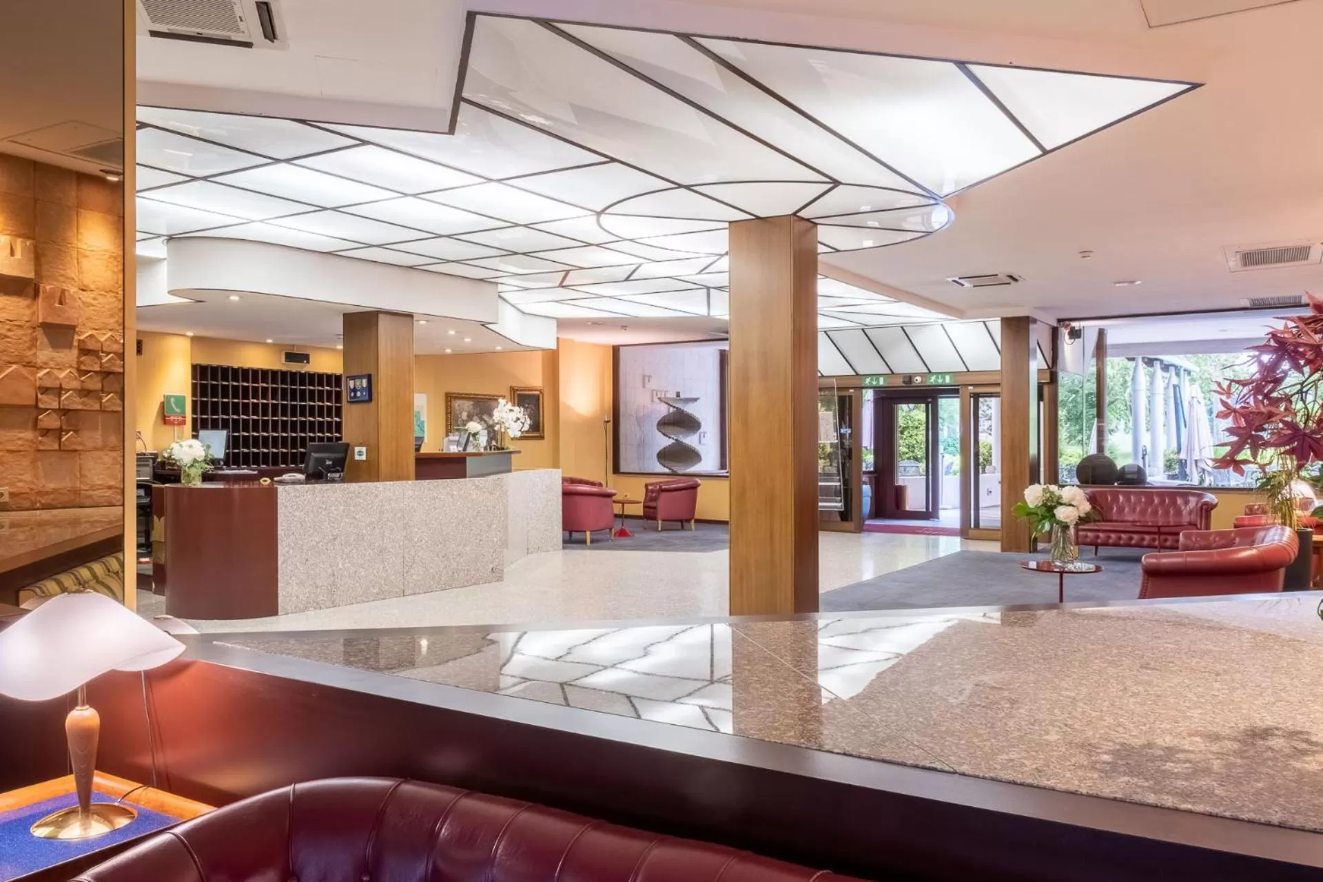 Lobby or reception in SHG Hotel Bologna