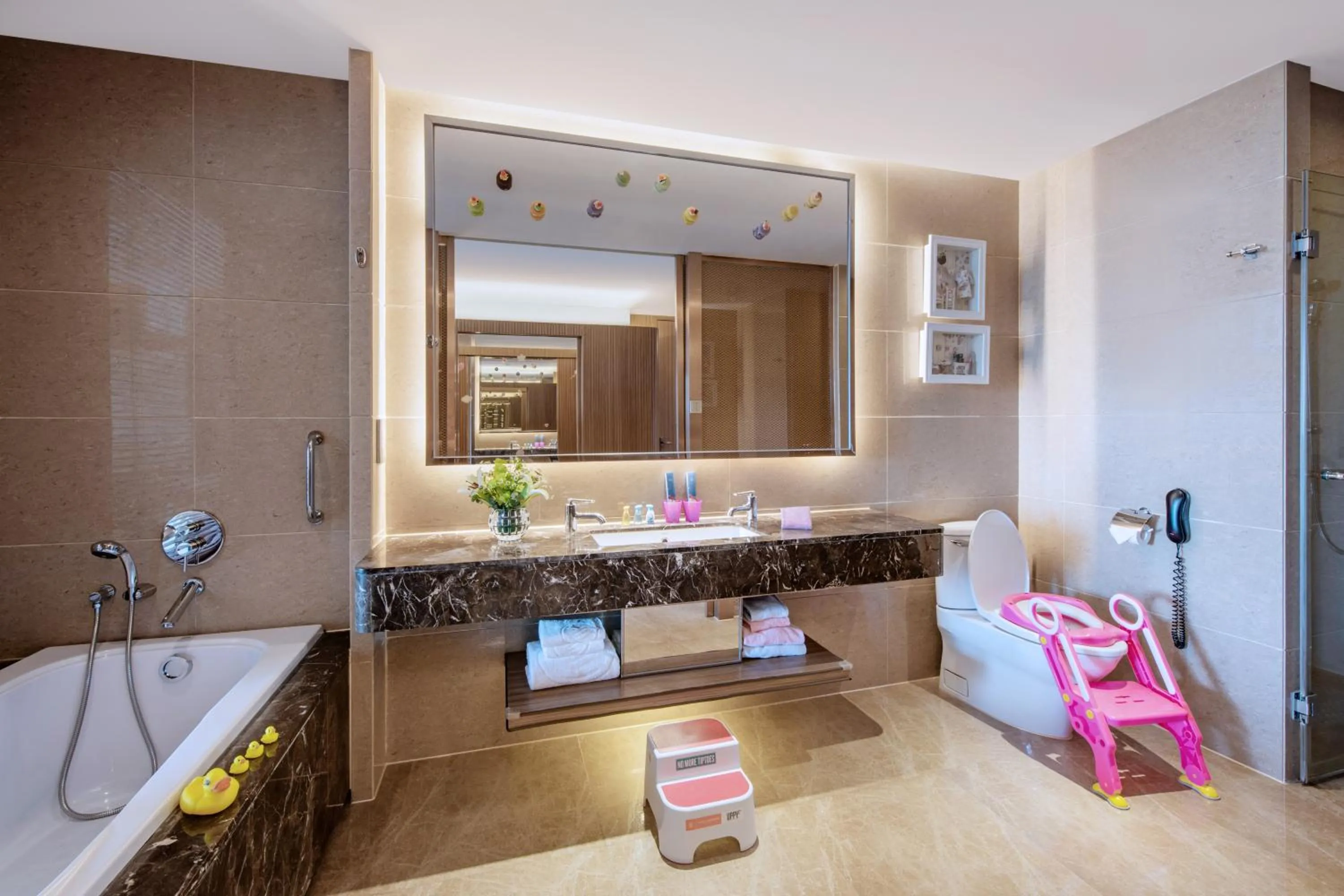 children in Mission Hills Hotel Resorts Dongguan