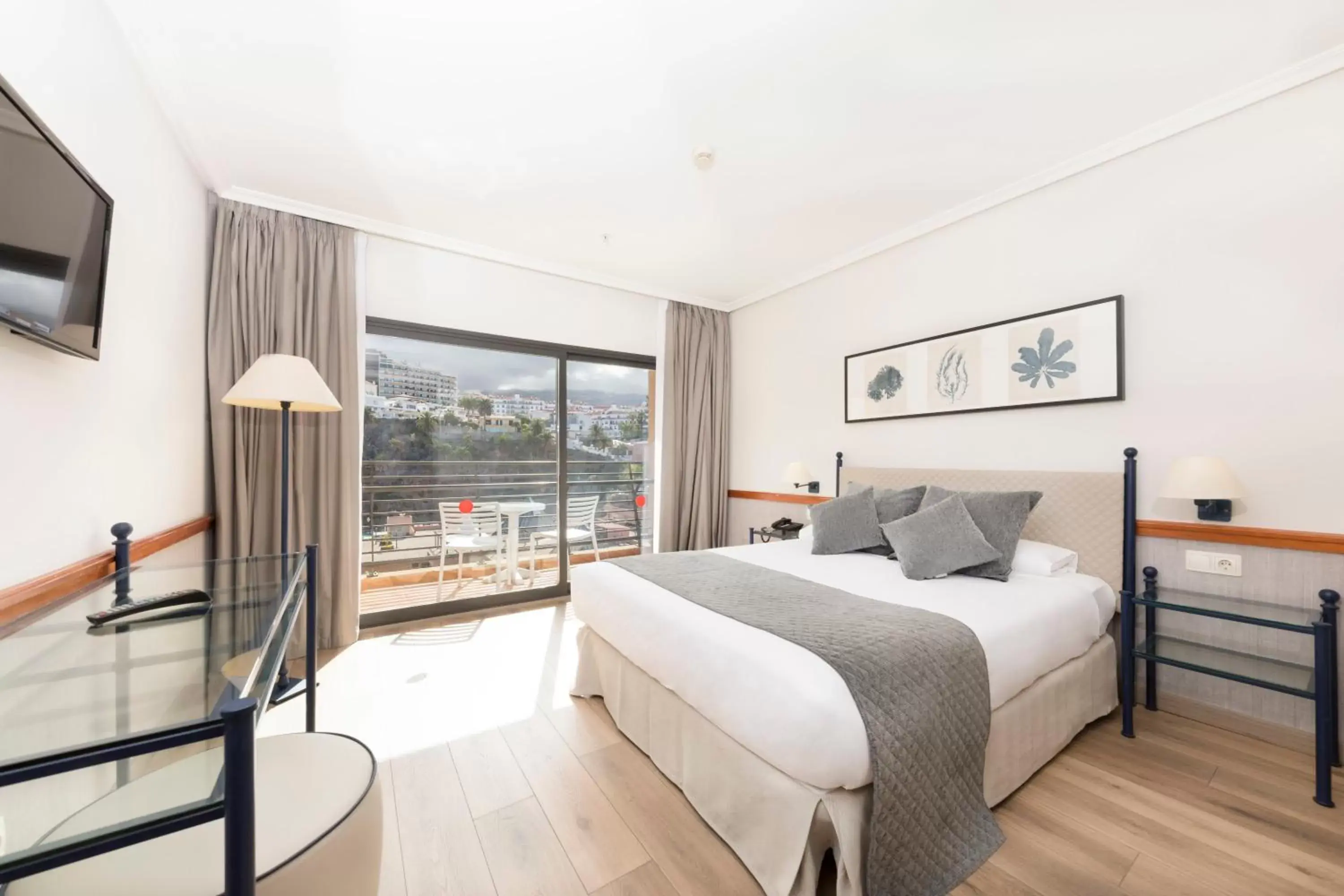 Double Room (2 Adults + 1 Child ) in Be Live Experience Orotava Double Room (2 Adults + 1 Child ) in Be Live Experience Orotava