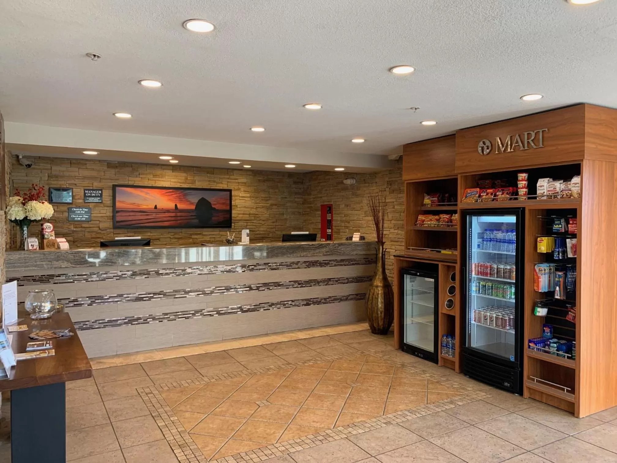 Food and drinks in Ramada by Wyndham Portland