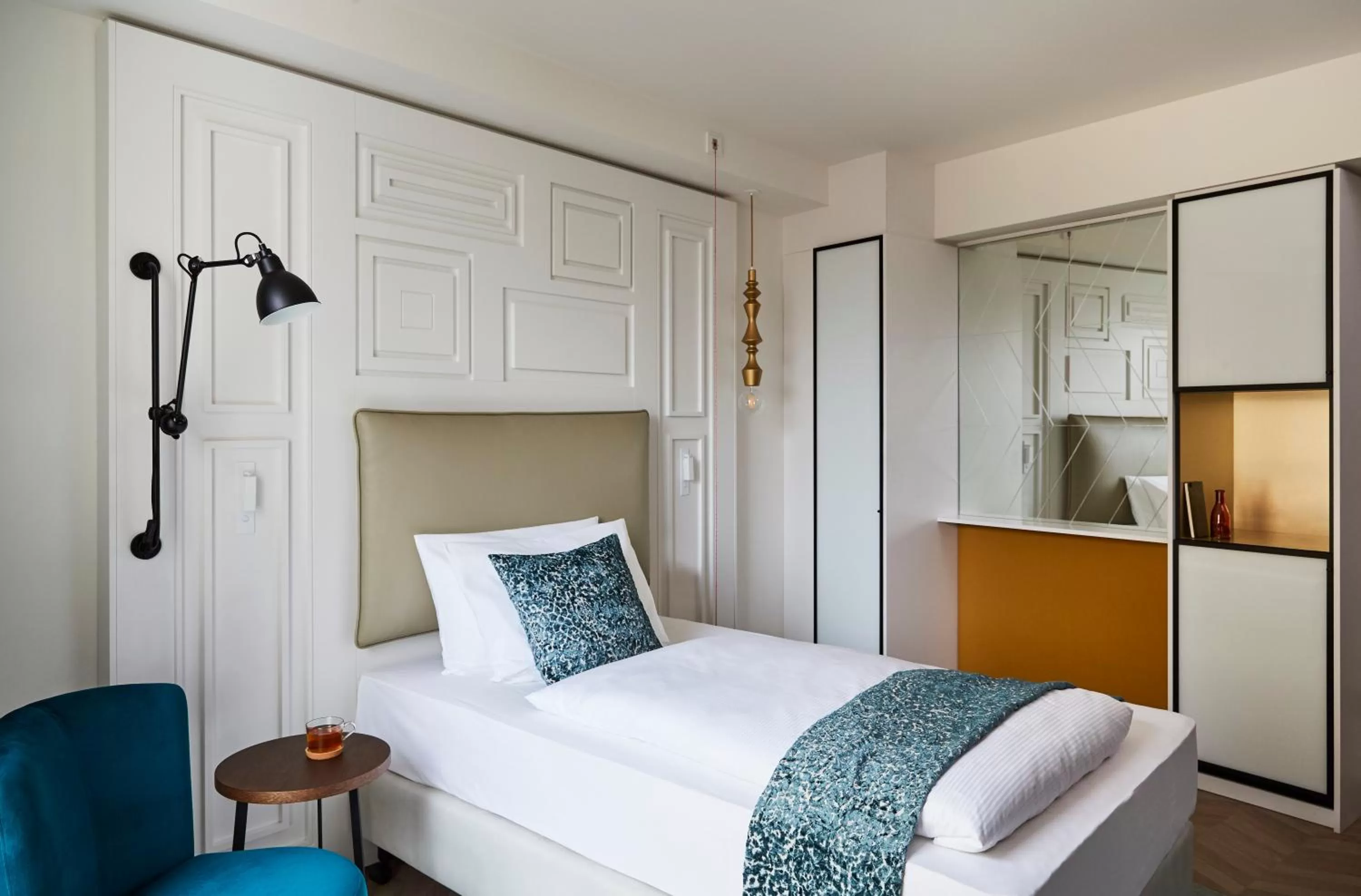 Bed in Hotel Indigo Dresden - Wettiner Platz by IHG