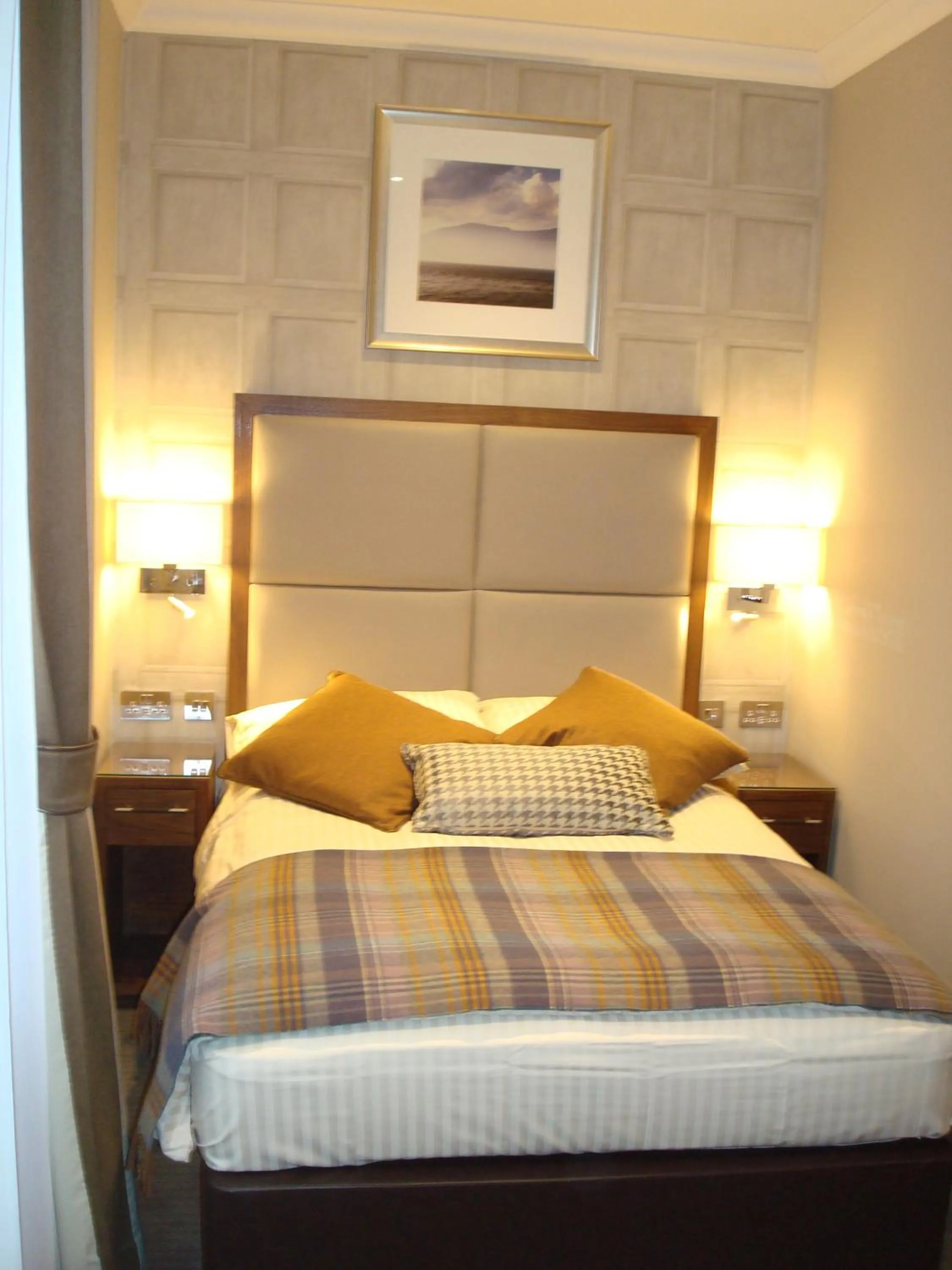 Bed in Cruachan Hotel