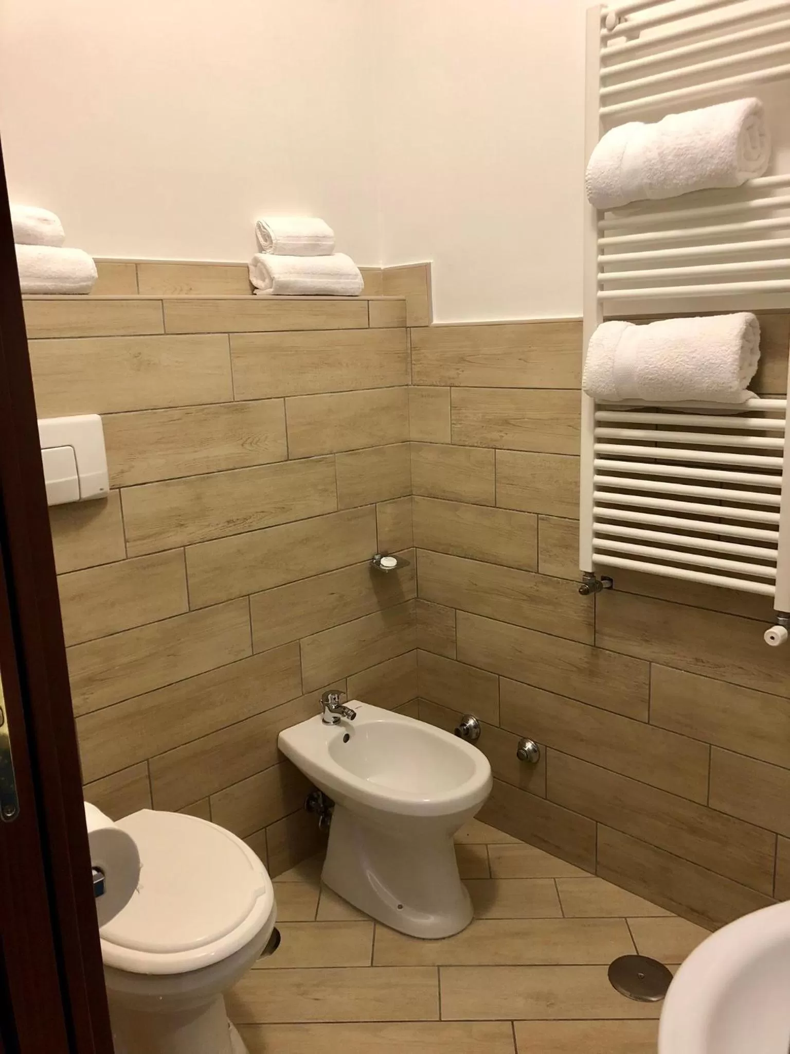 Bathroom in Museum Inn Napoli