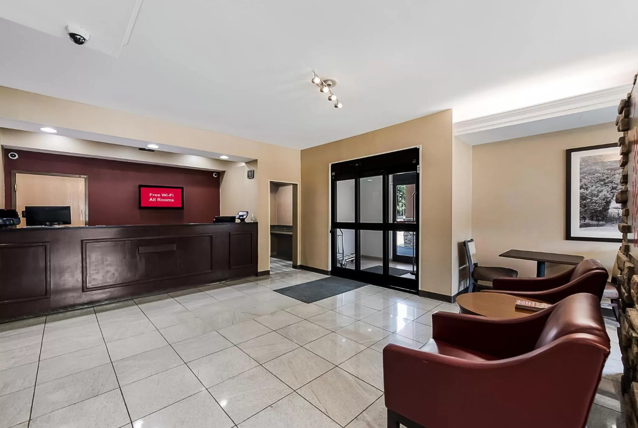 Lobby or reception in Red Roof Inn Newport News - Yorktown